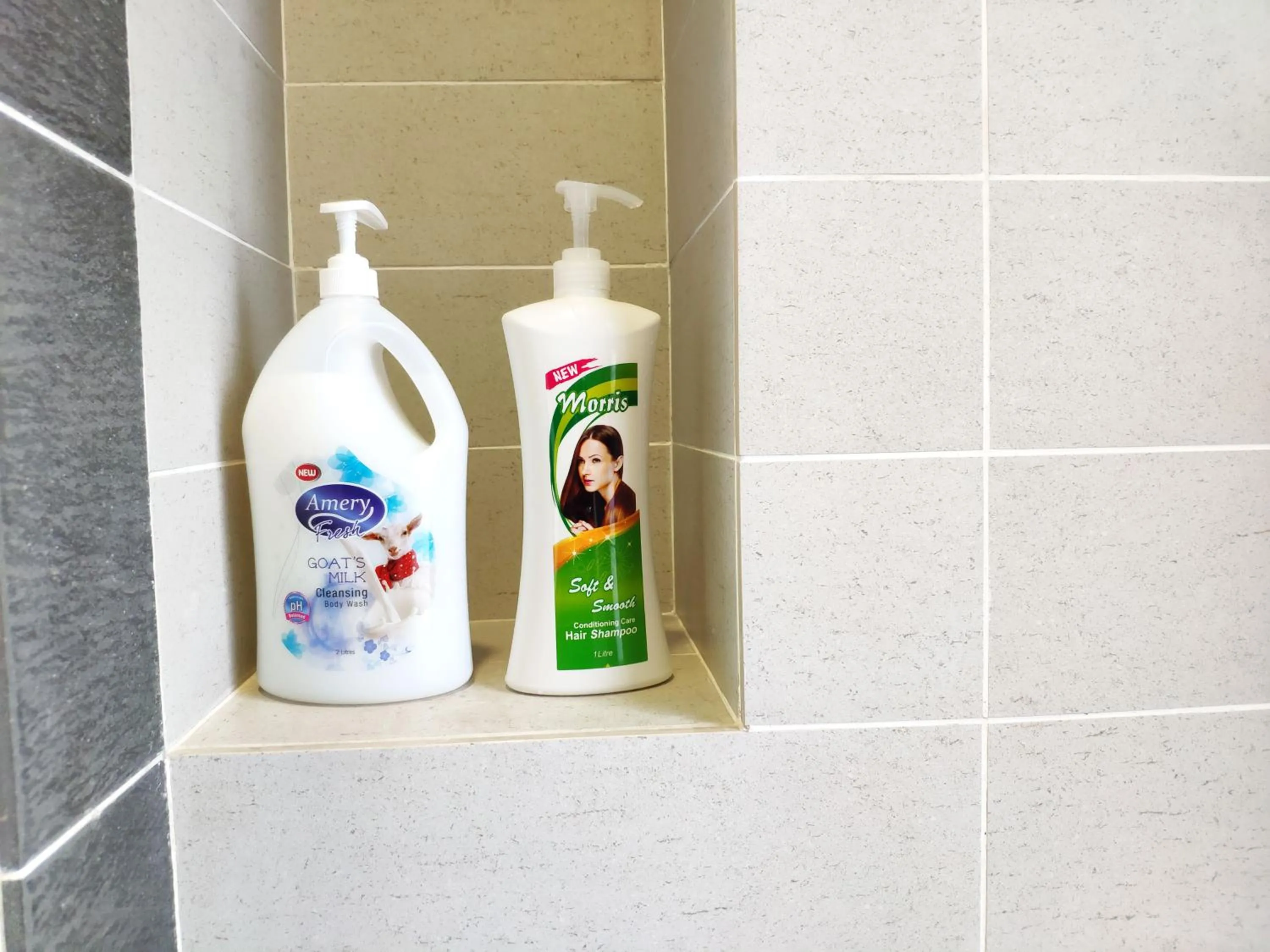 Bathroom in Le Pavilion by Salaam Suites, 5 pax, near Setiawalk