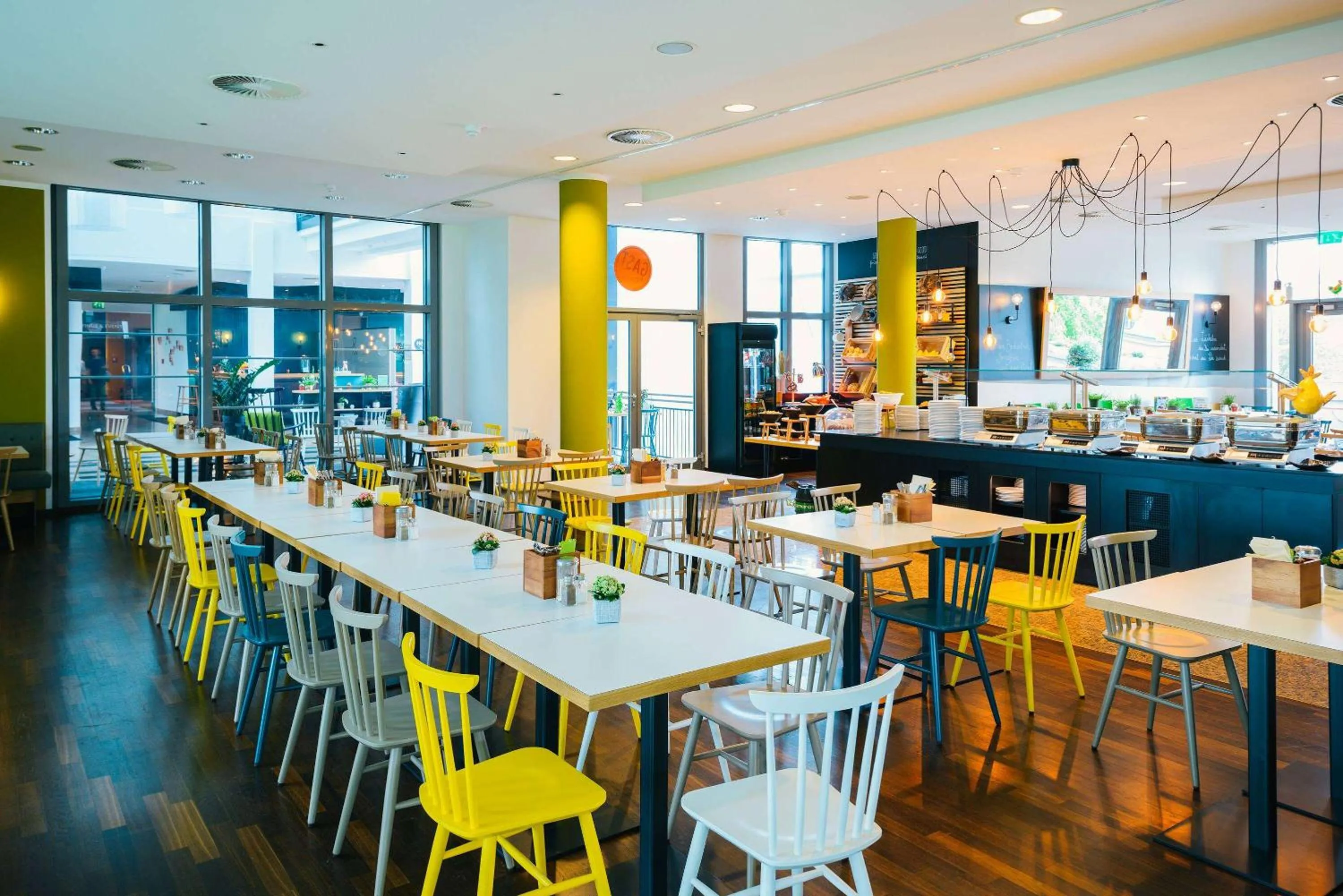 Restaurant/places to eat in Vienna House Easy by Wyndham Wuppertal