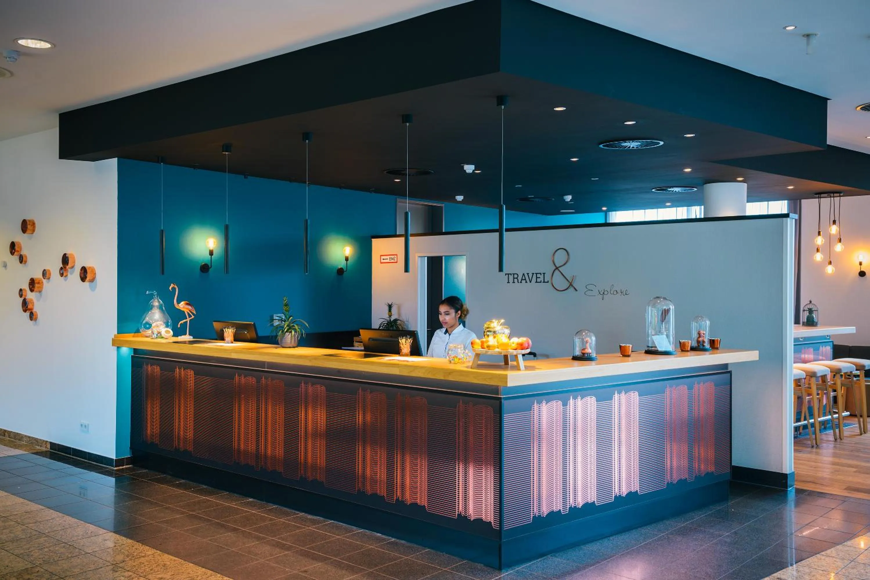 Lobby or reception in Vienna House Easy by Wyndham Wuppertal