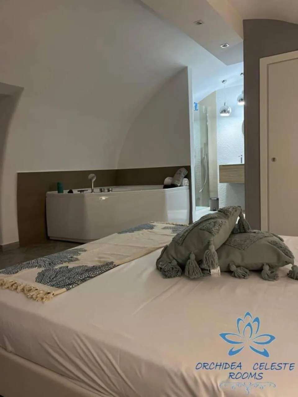 Hot Tub in B&B Orchidea Celeste