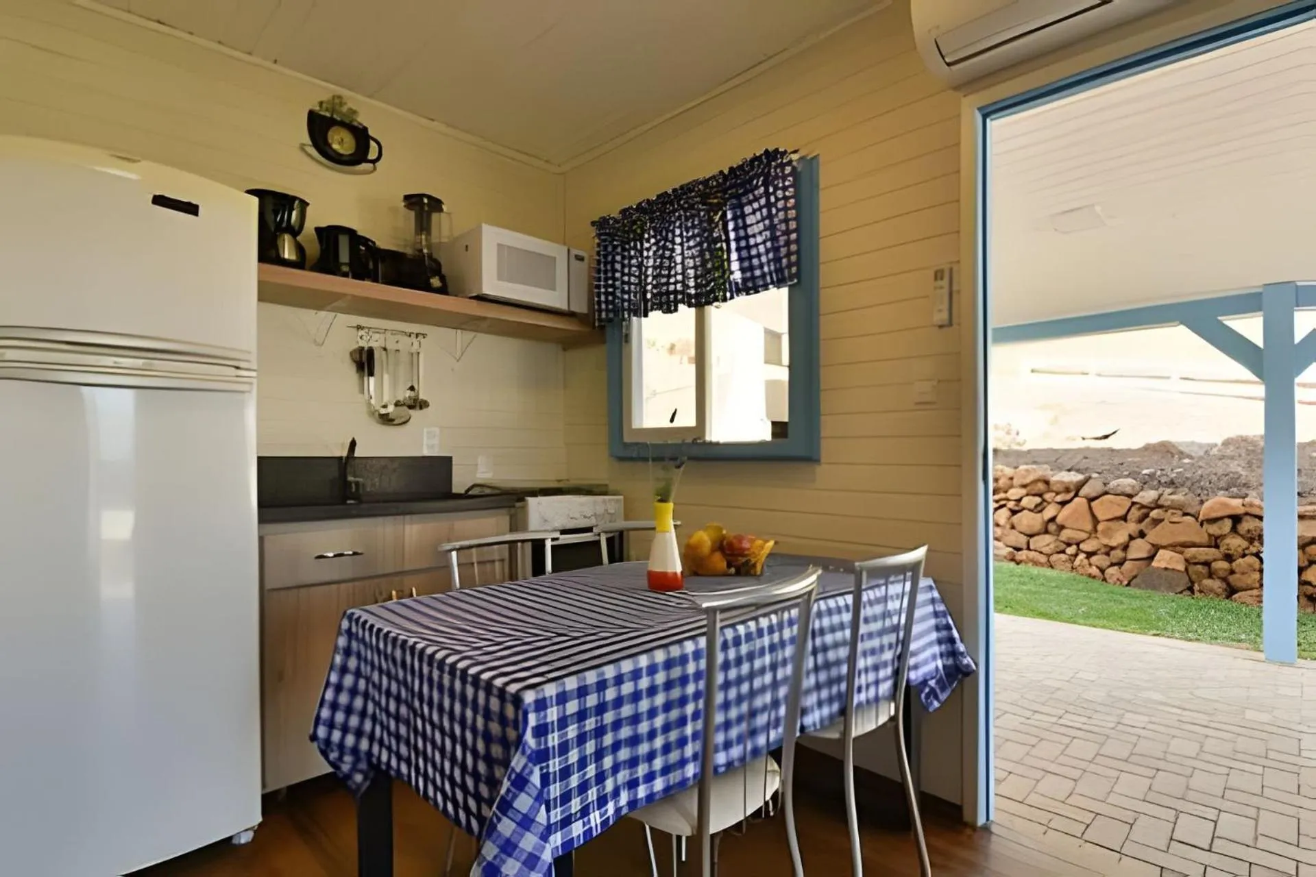 Kitchen or kitchenette in Stillo Gramado Linha Bonita