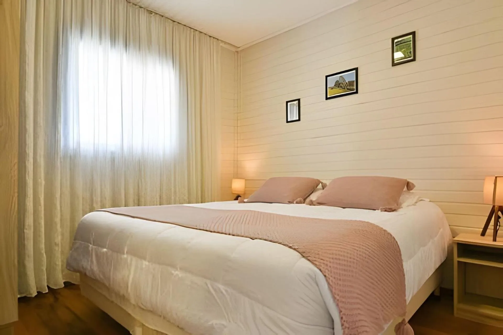 Bedroom, Bed in Stillo Gramado Linha Bonita