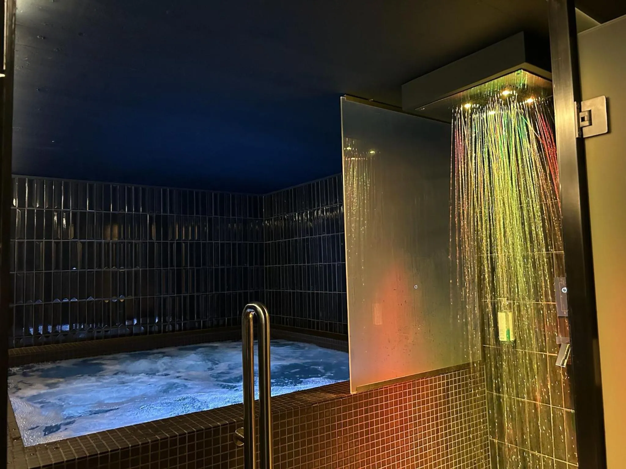 Hot Tub in Villa Sardino