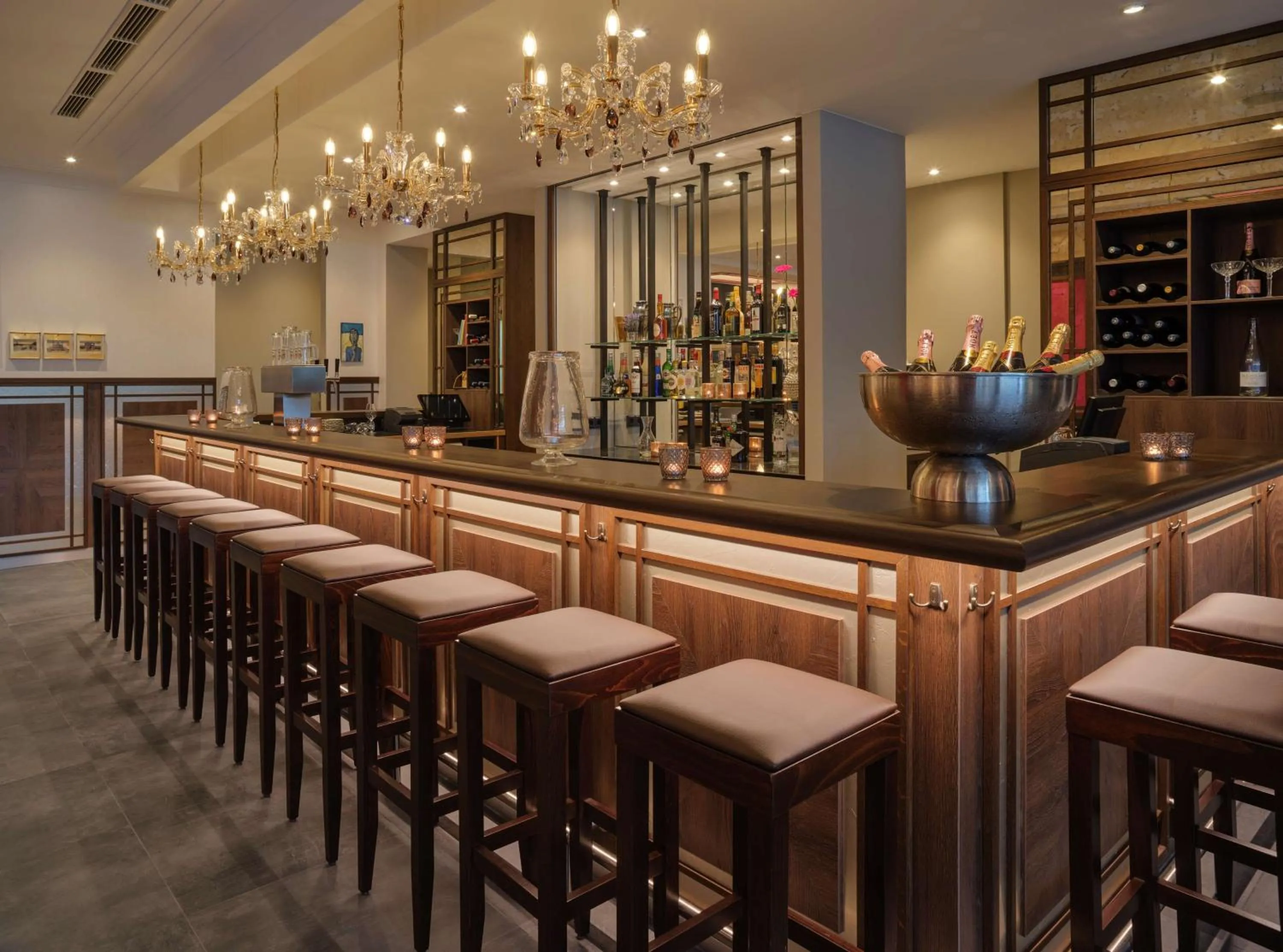 Restaurant/places to eat in Dorint Pallas Wiesbaden