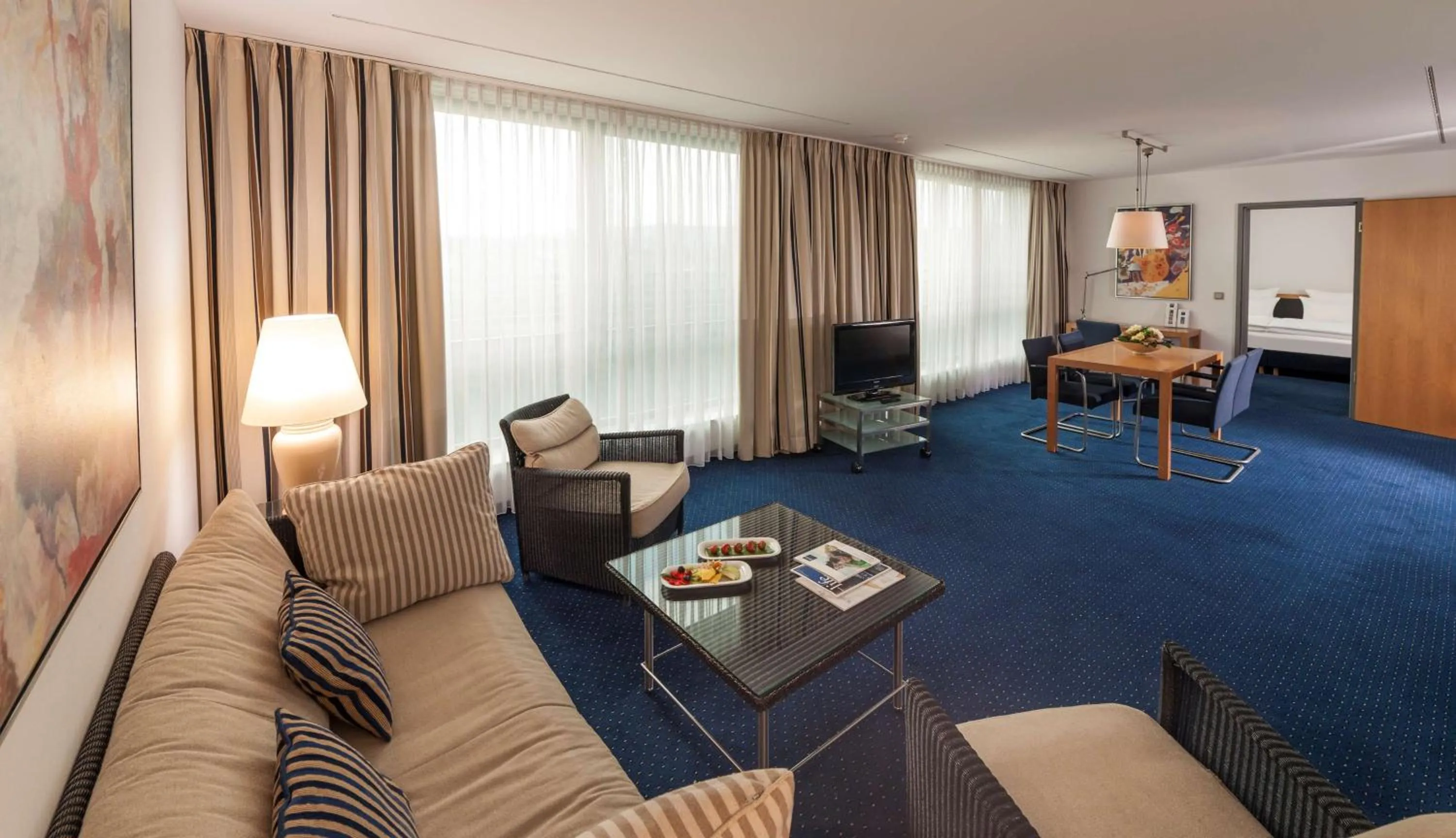 Bedroom in Dorint Pallas Wiesbaden