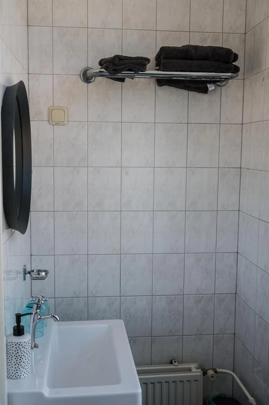 Bathroom in B&B 't Raethuys