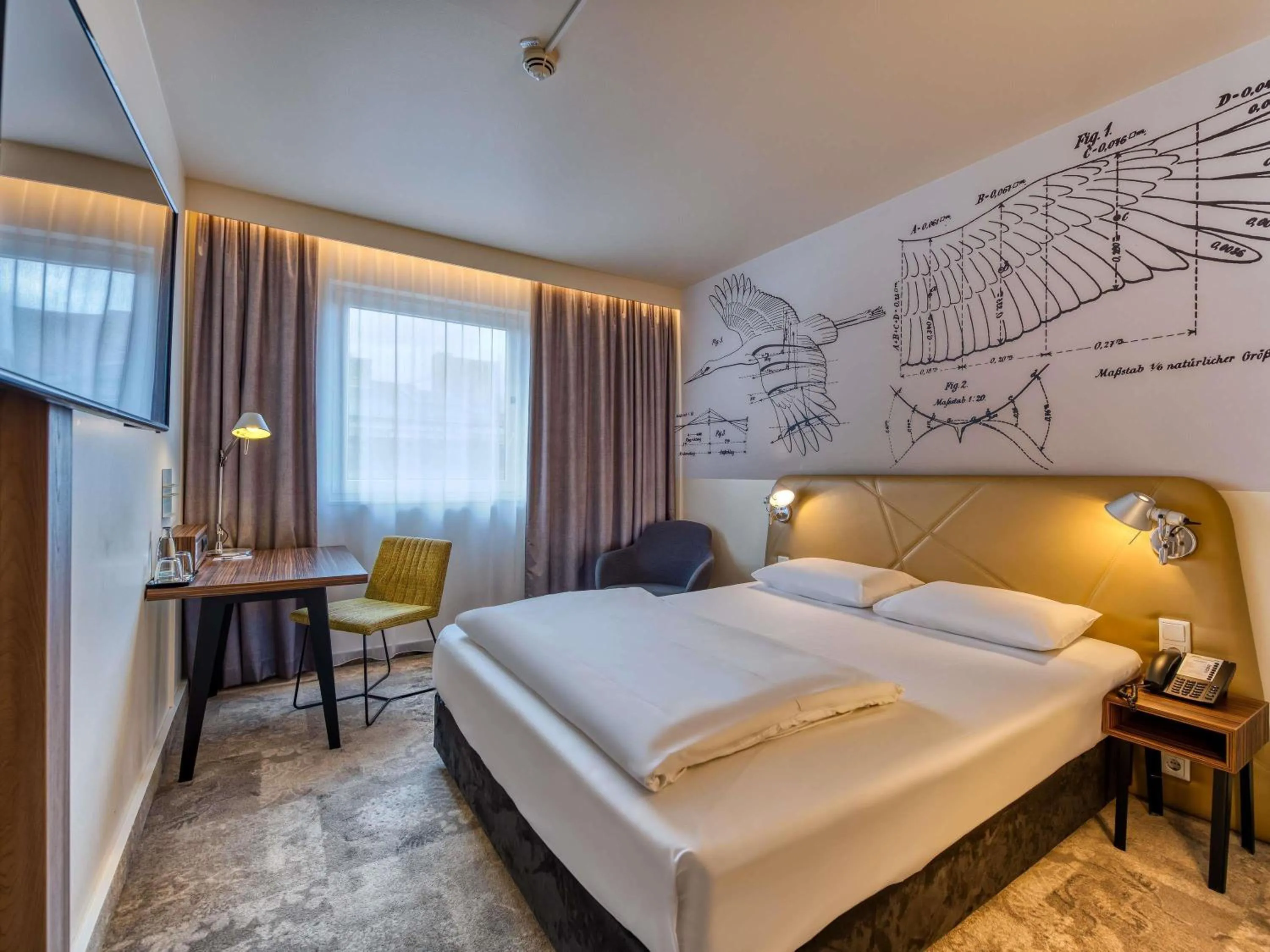 Bedroom, Bed in Mercure Hotel Berlin City