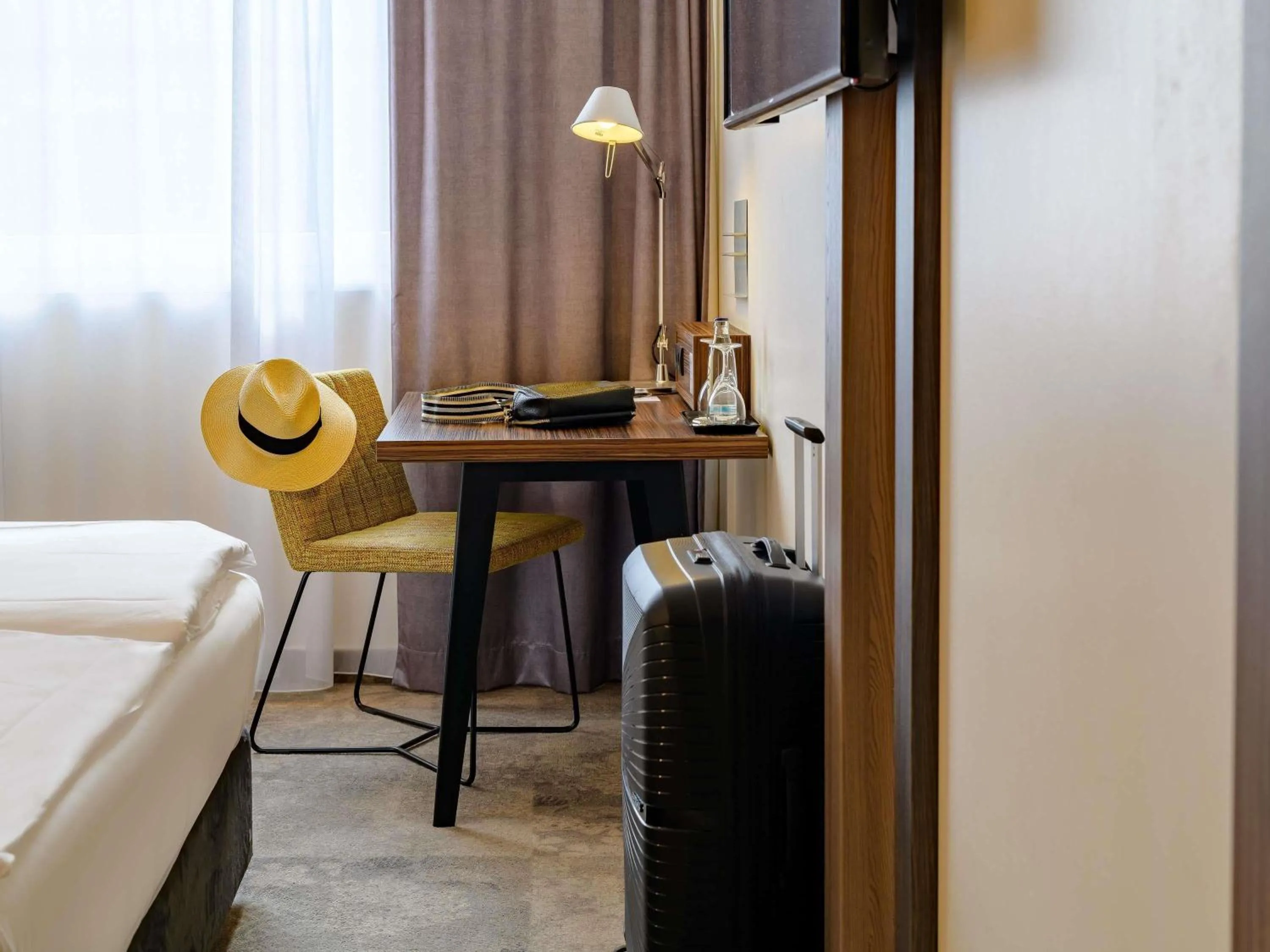 Bedroom in Mercure Hotel Berlin City