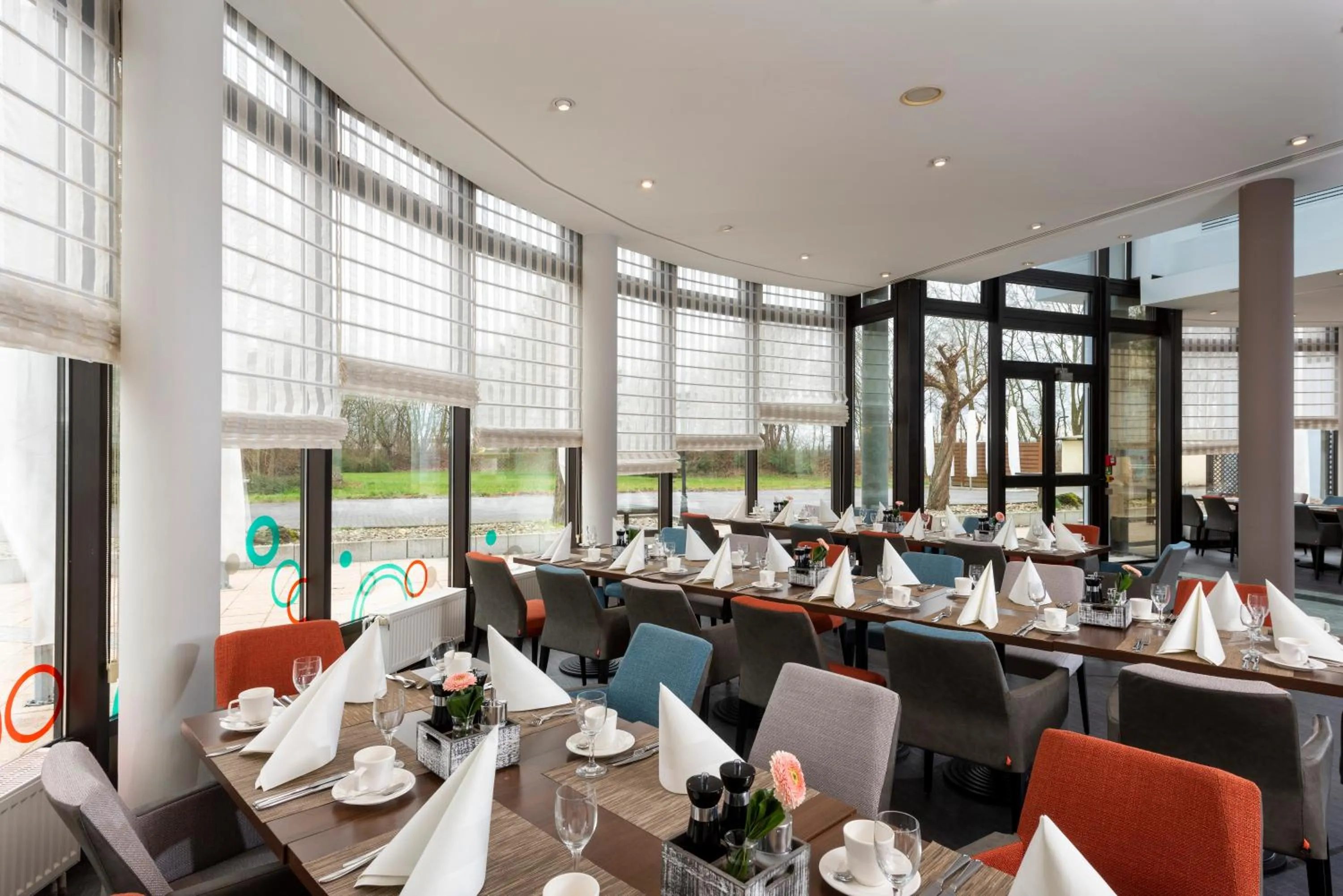 Restaurant/places to eat in Dorint Main Taunus Zentrum Frankfurt Sulzbach