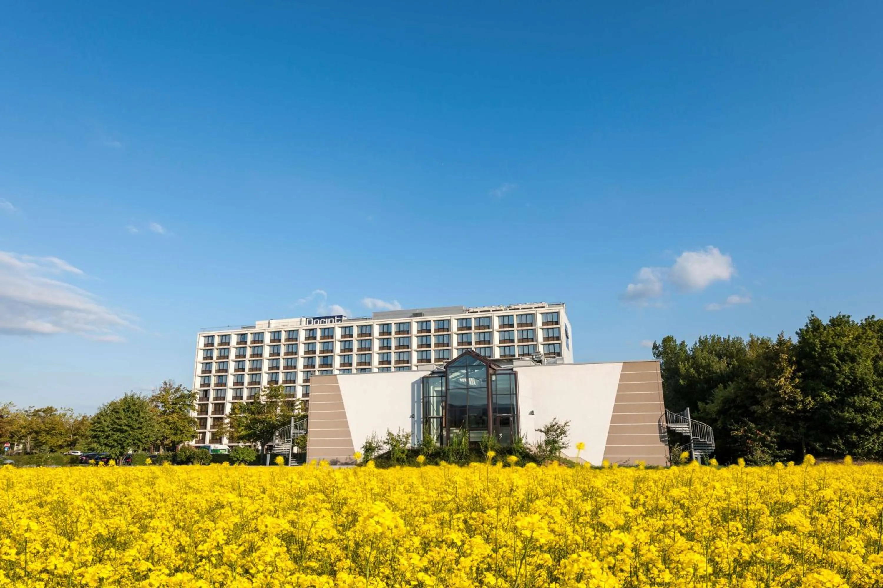 Property building in Dorint Main Taunus Zentrum Frankfurt Sulzbach