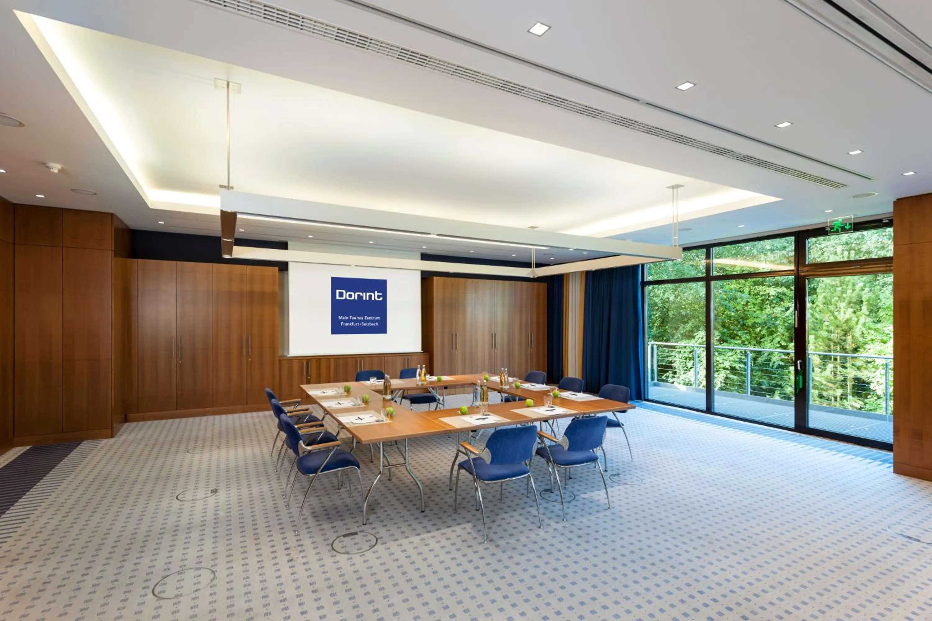 Business facilities in Dorint Main Taunus Zentrum Frankfurt Sulzbach