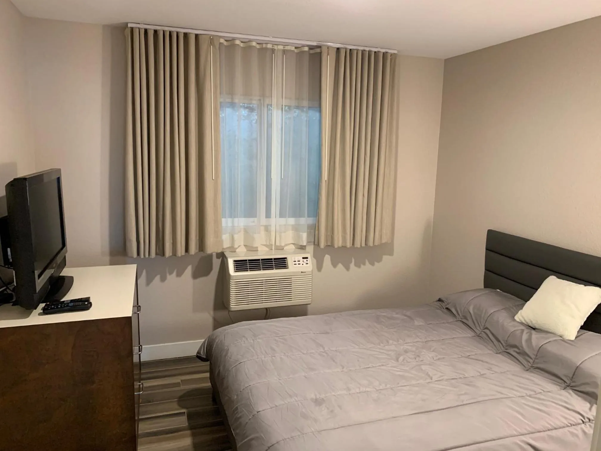 Bed in Solis Place in Old Town