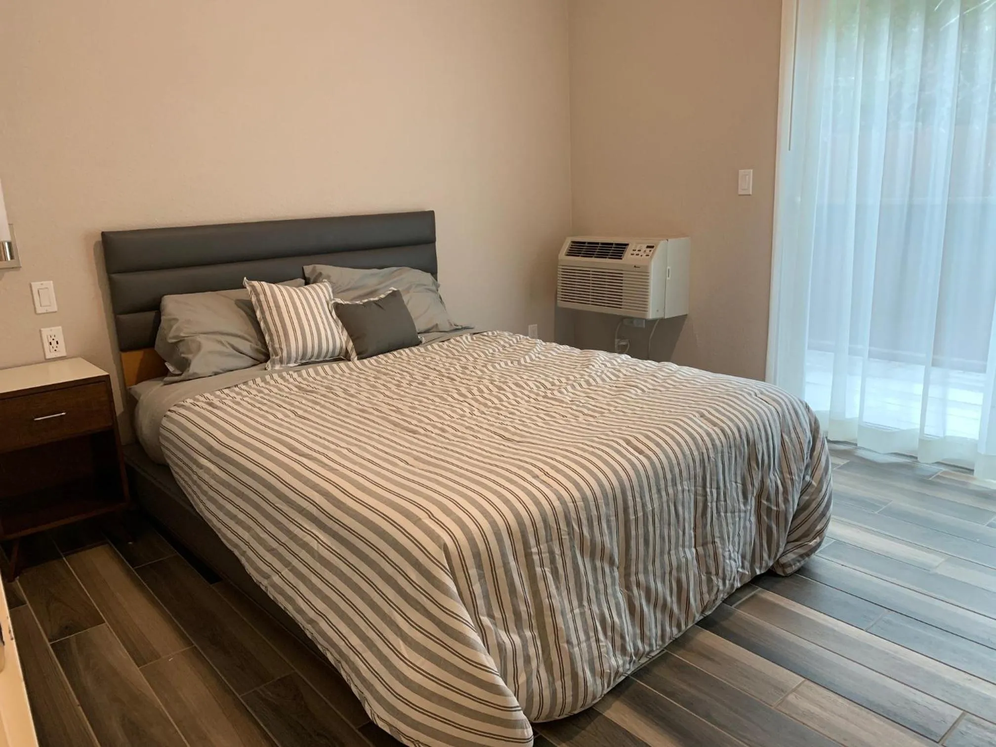 Bed in Solis Place in Old Town