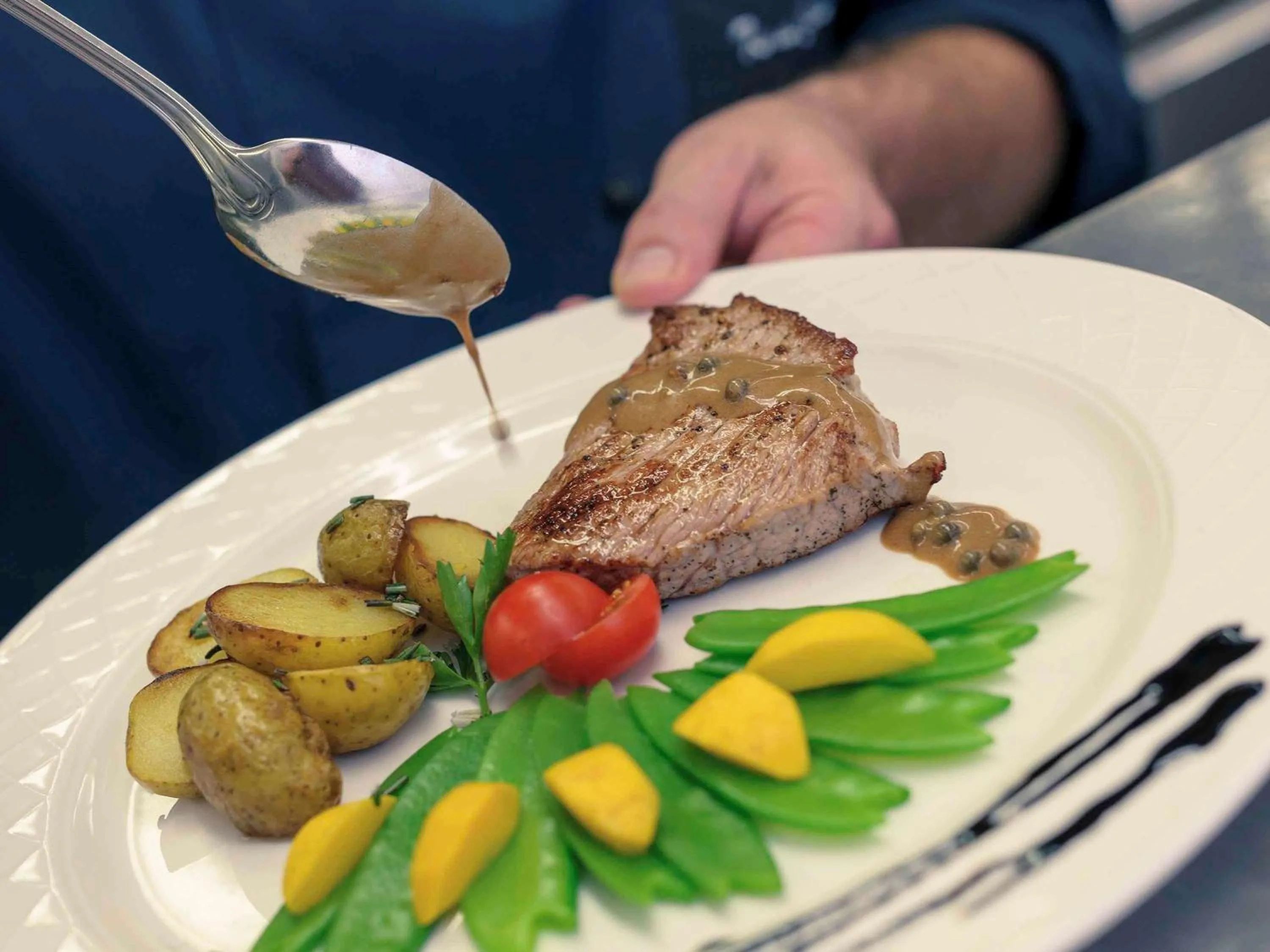 Restaurant/places to eat in Mercure Residenz Frankfurt Messe