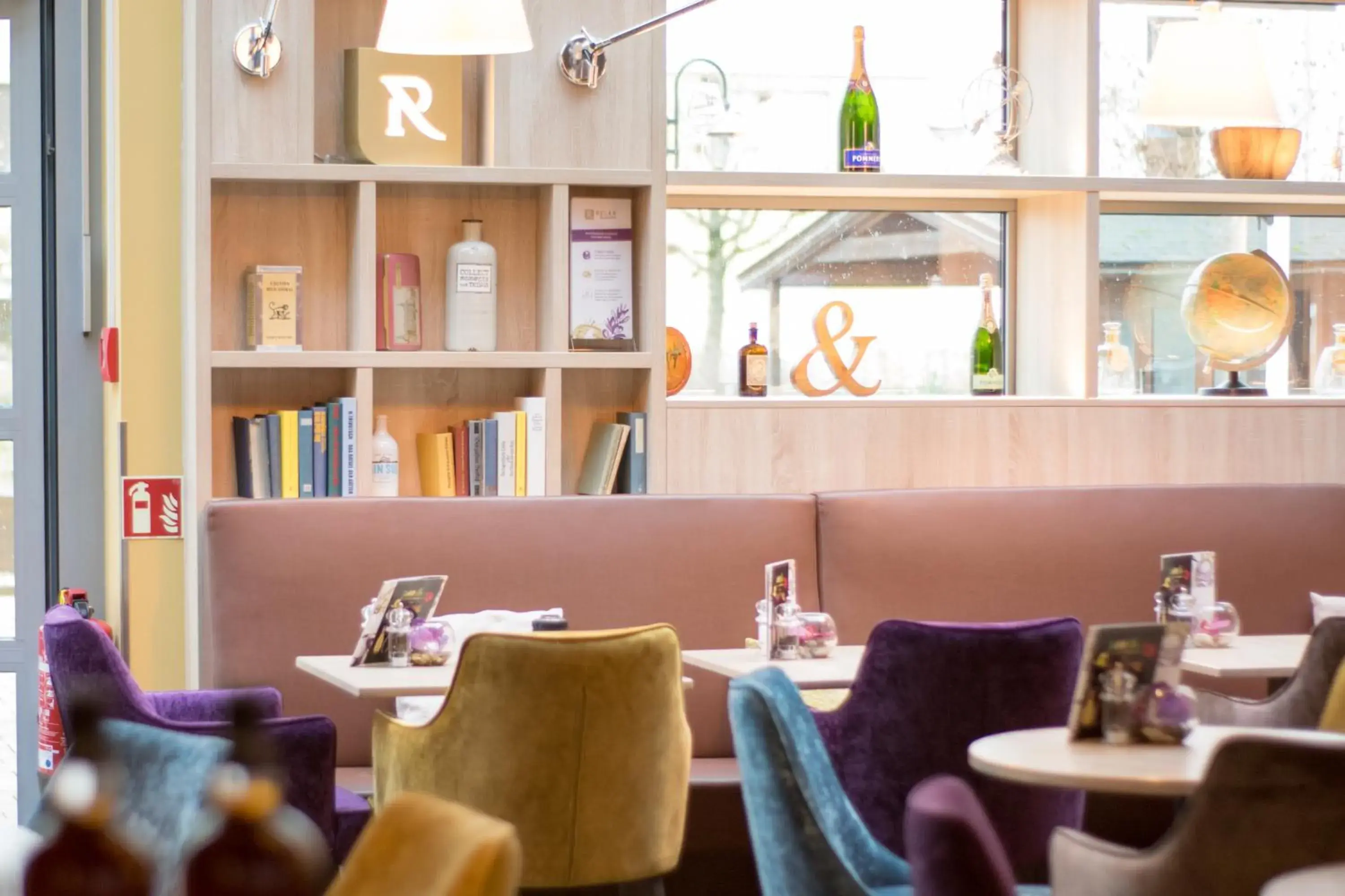 Lounge or bar, Restaurant/Places to Eat in Mercure Residenz Frankfurt Messe