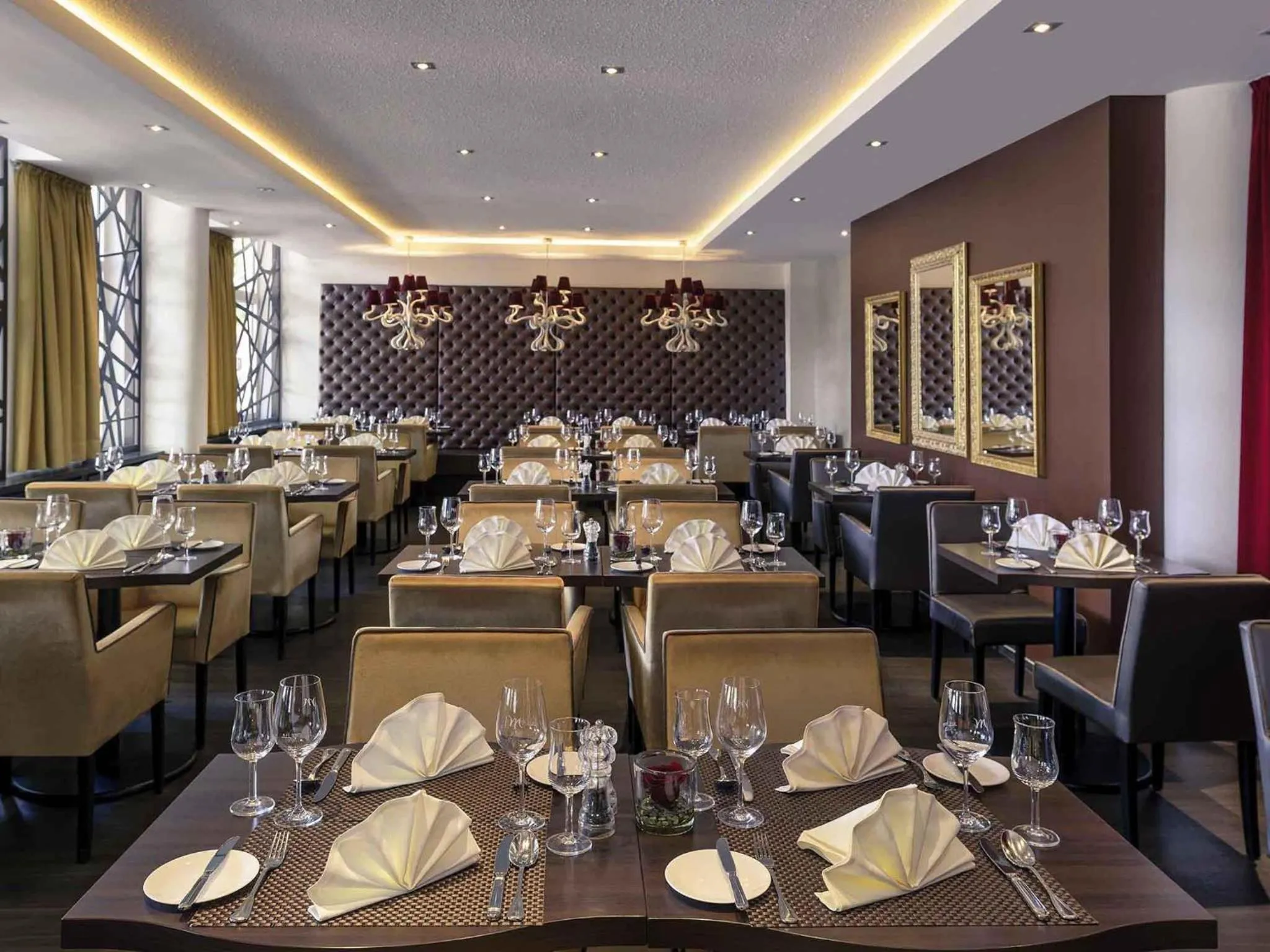 Restaurant/places to eat in Mercure Residenz Frankfurt Messe