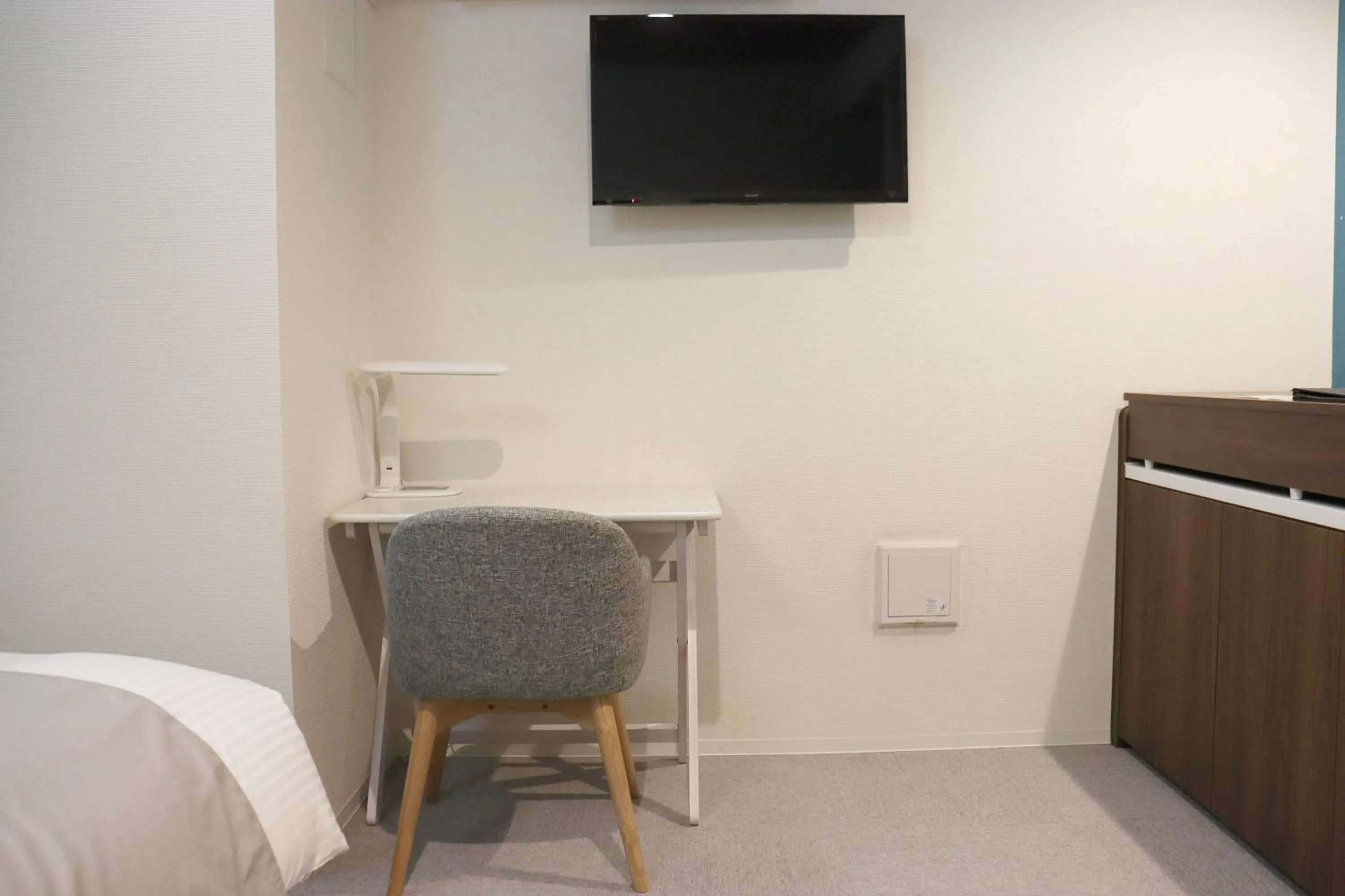 Photo of the whole room, Bed in Stay SAKURA Tokyo ASAKUSA ART DECO HOTEL