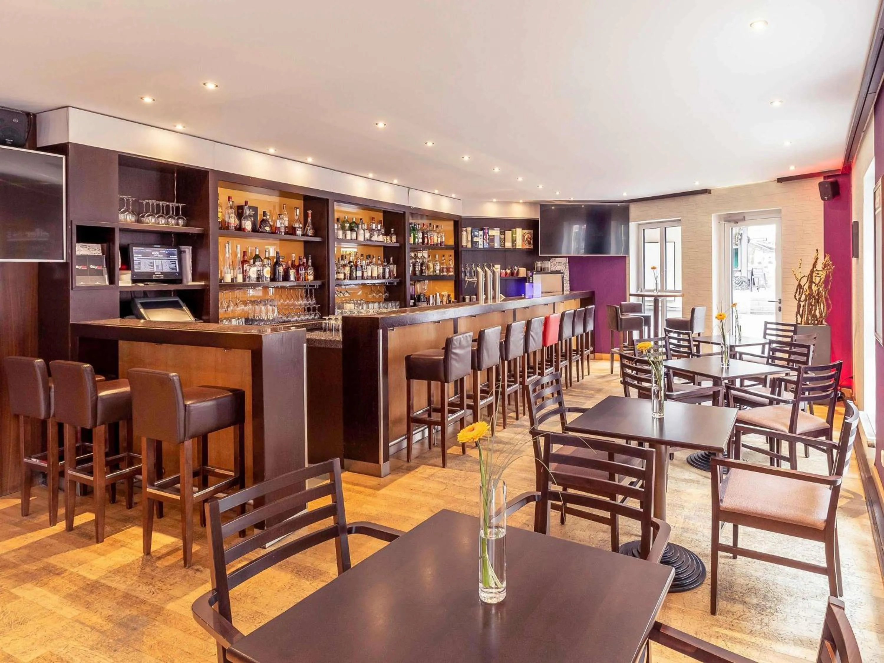 Property building in Mercure Hotel Köln City Friesenstraße