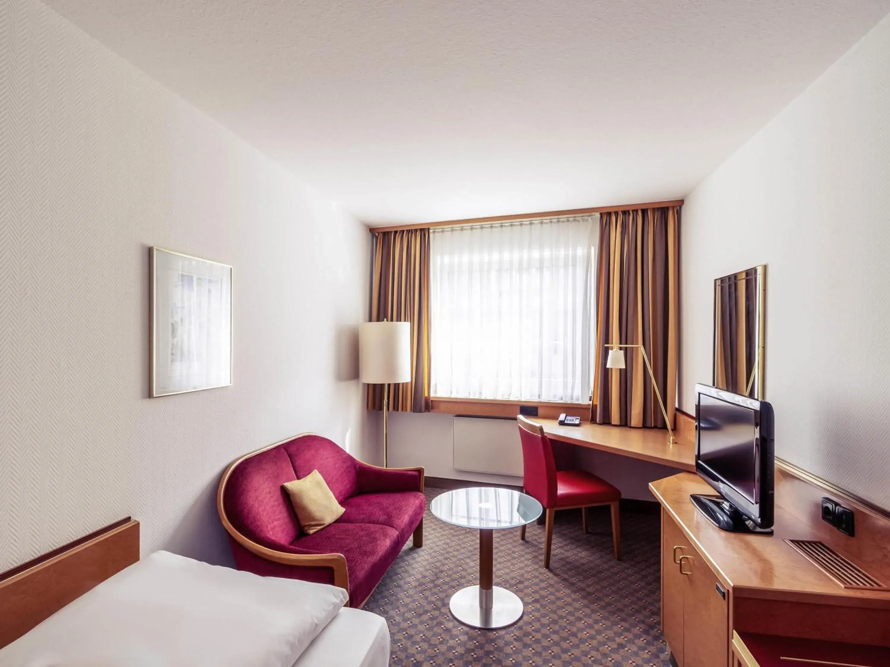 Standard Single Room in Mercure Hotel Köln City Friesenstraße Standard Single Room in Mercure Hotel Köln City Friesenstraße