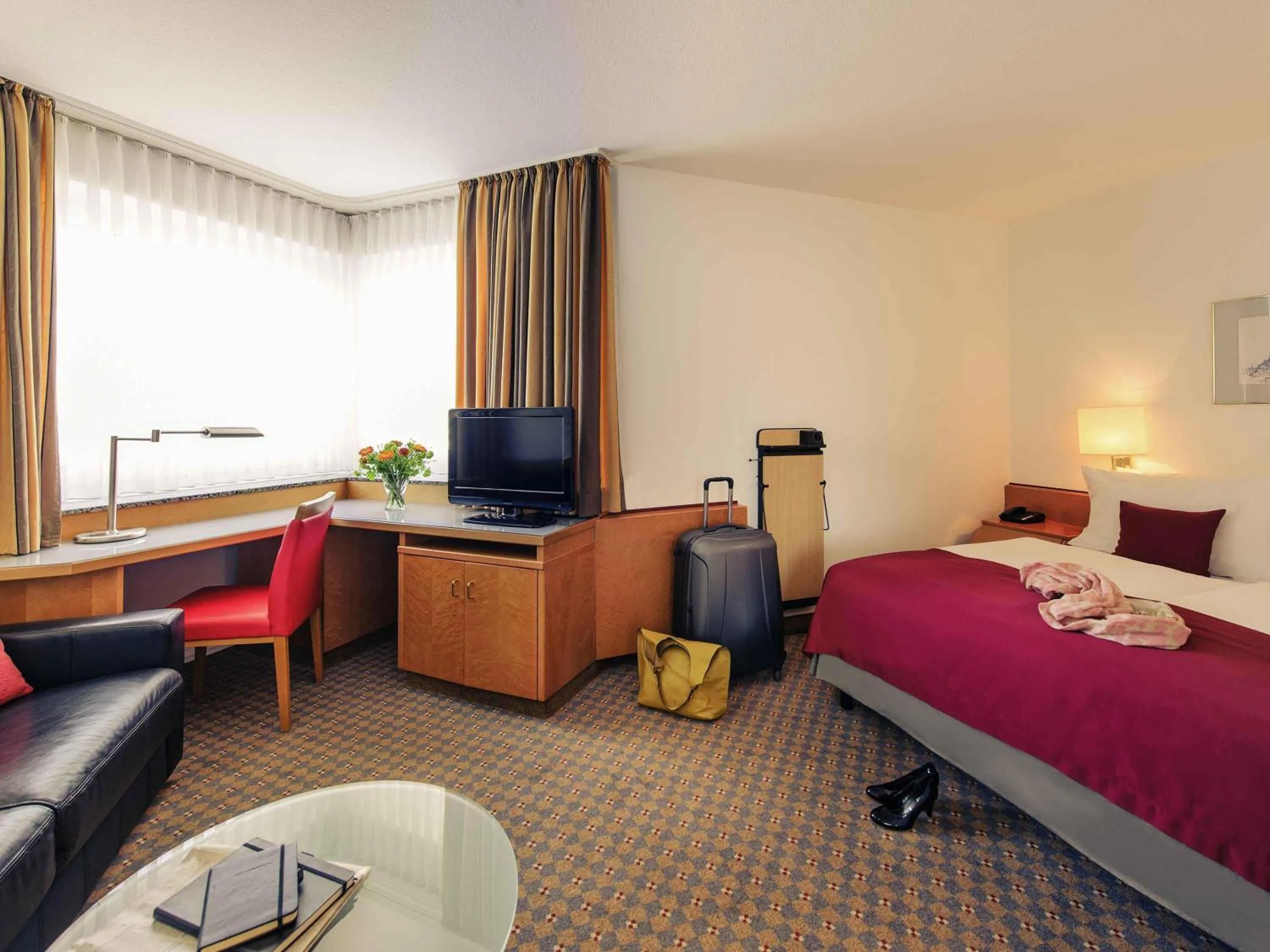 Business facilities, Bed in Mercure Hotel Köln City Friesenstraße