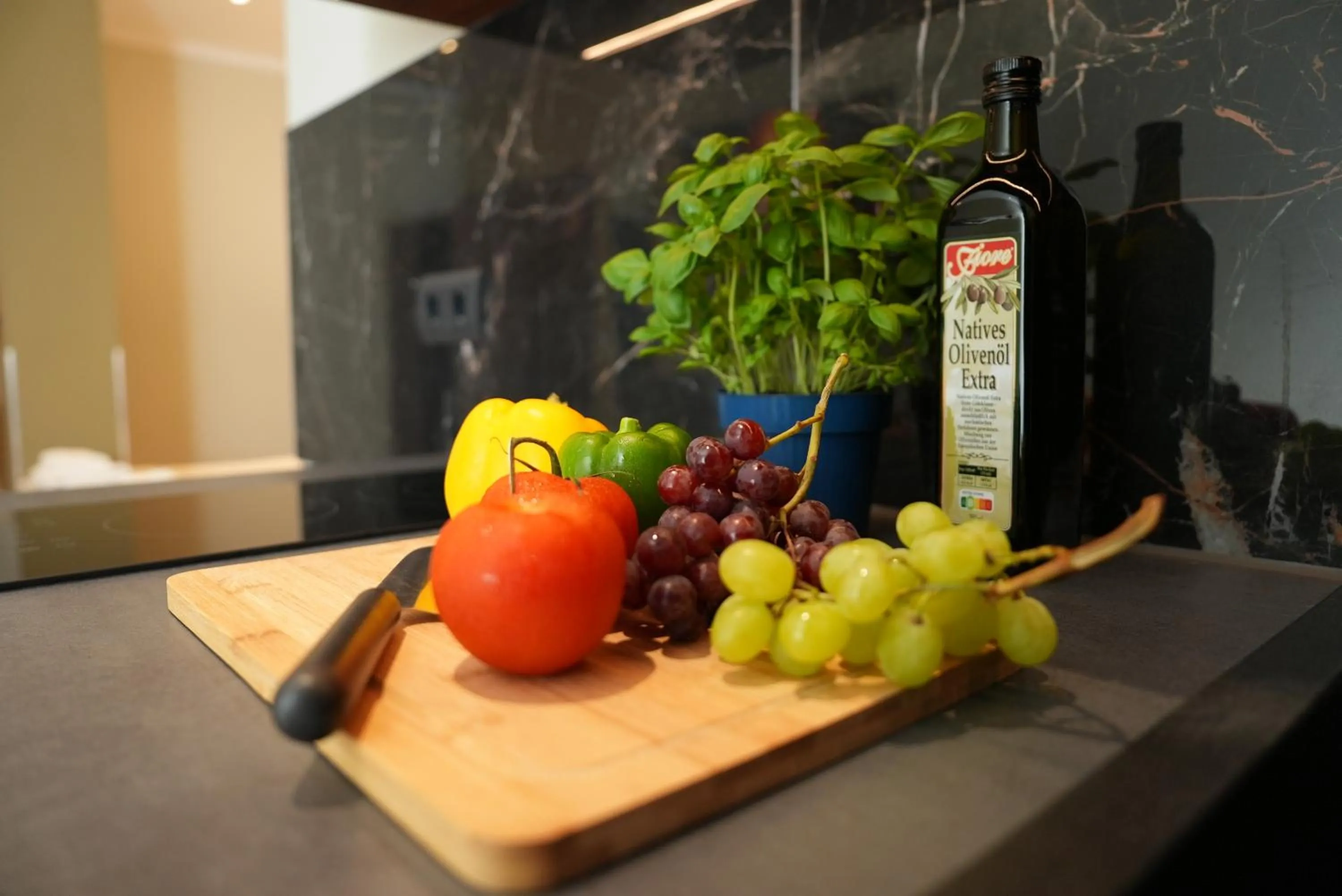 Kitchen or kitchenette in Hotel Attaché an der Messe