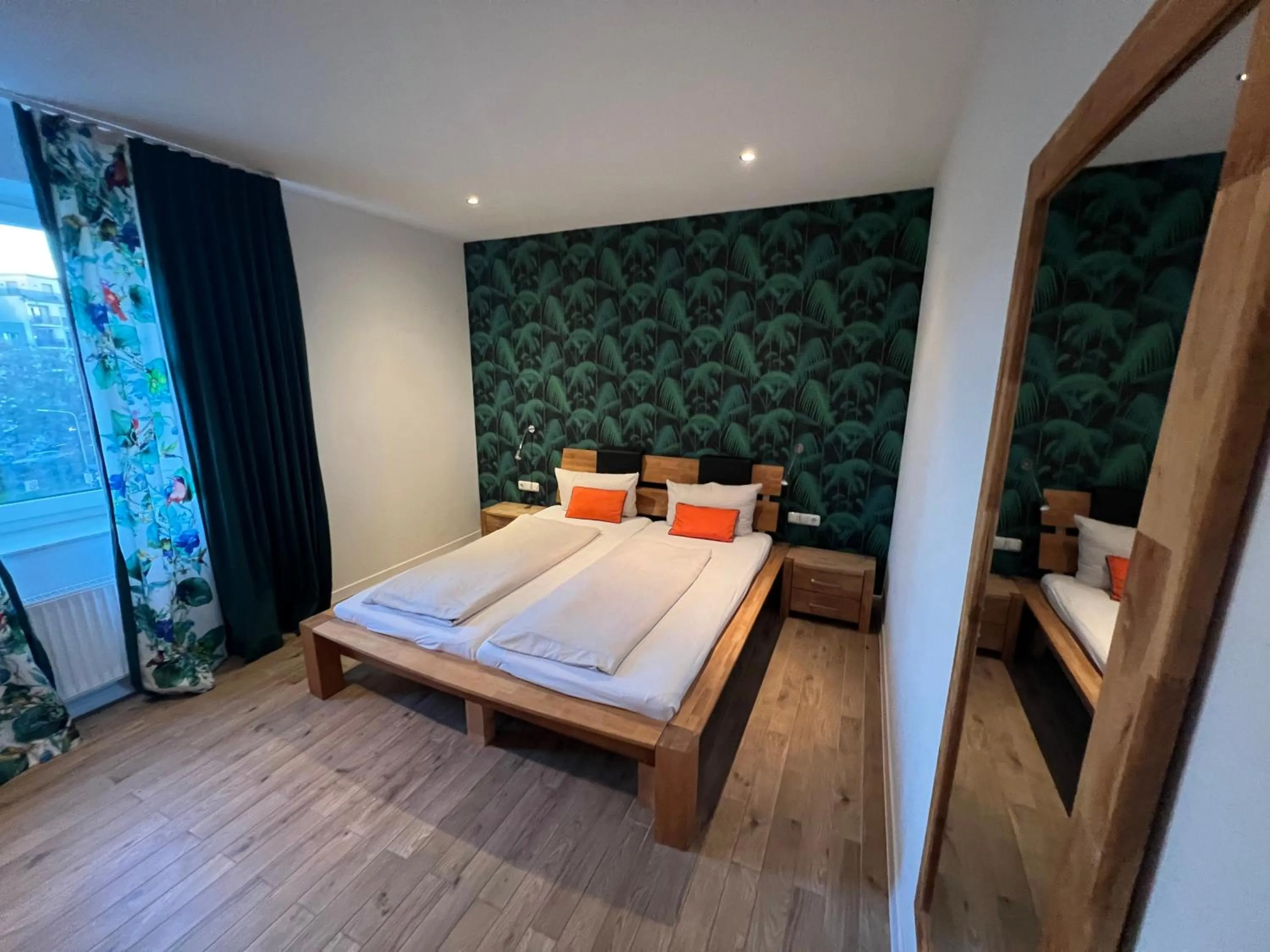 Bed in Hotel Attaché an der Messe