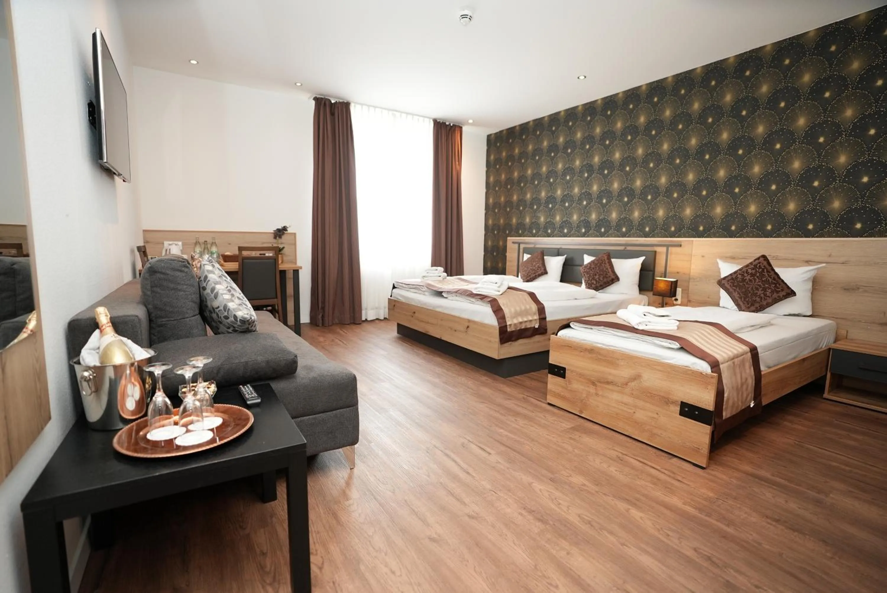 Bedroom, Bed in Hotel Attaché an der Messe