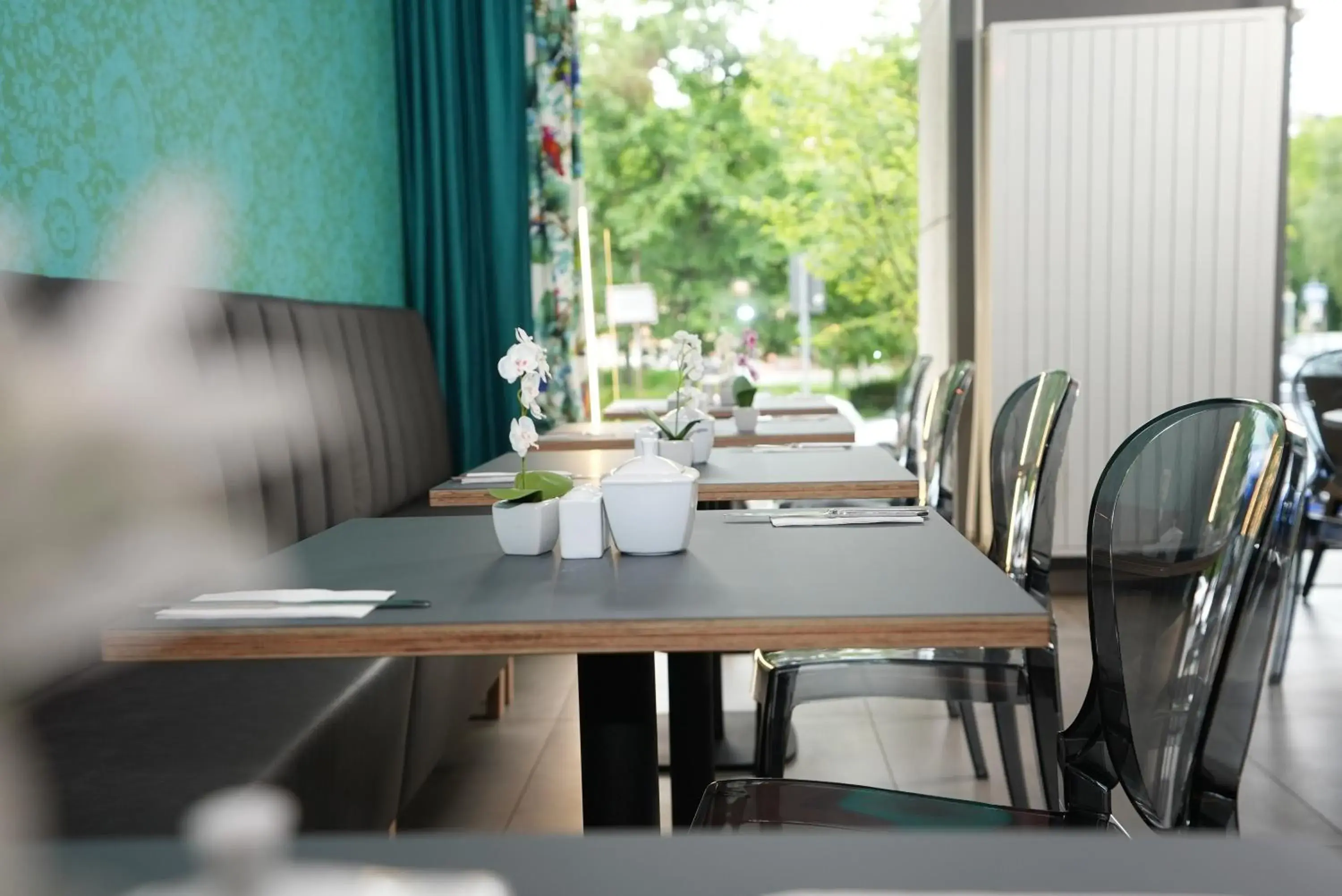 Lobby or reception in Hotel Attaché an der Messe Lobby or reception in Hotel Attaché an der Messe