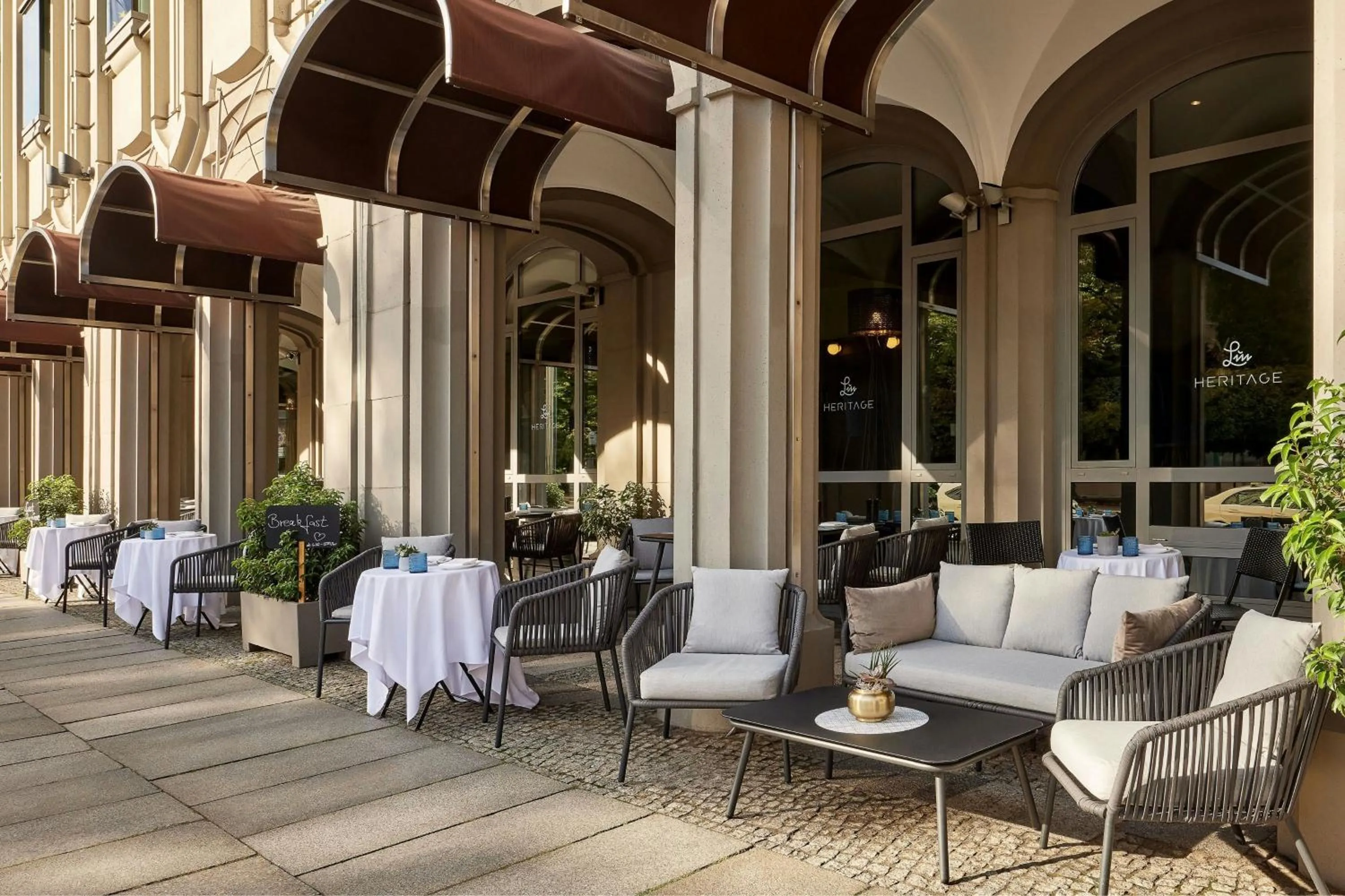 Restaurant/places to eat in Hotel Luc, Autograph Collection