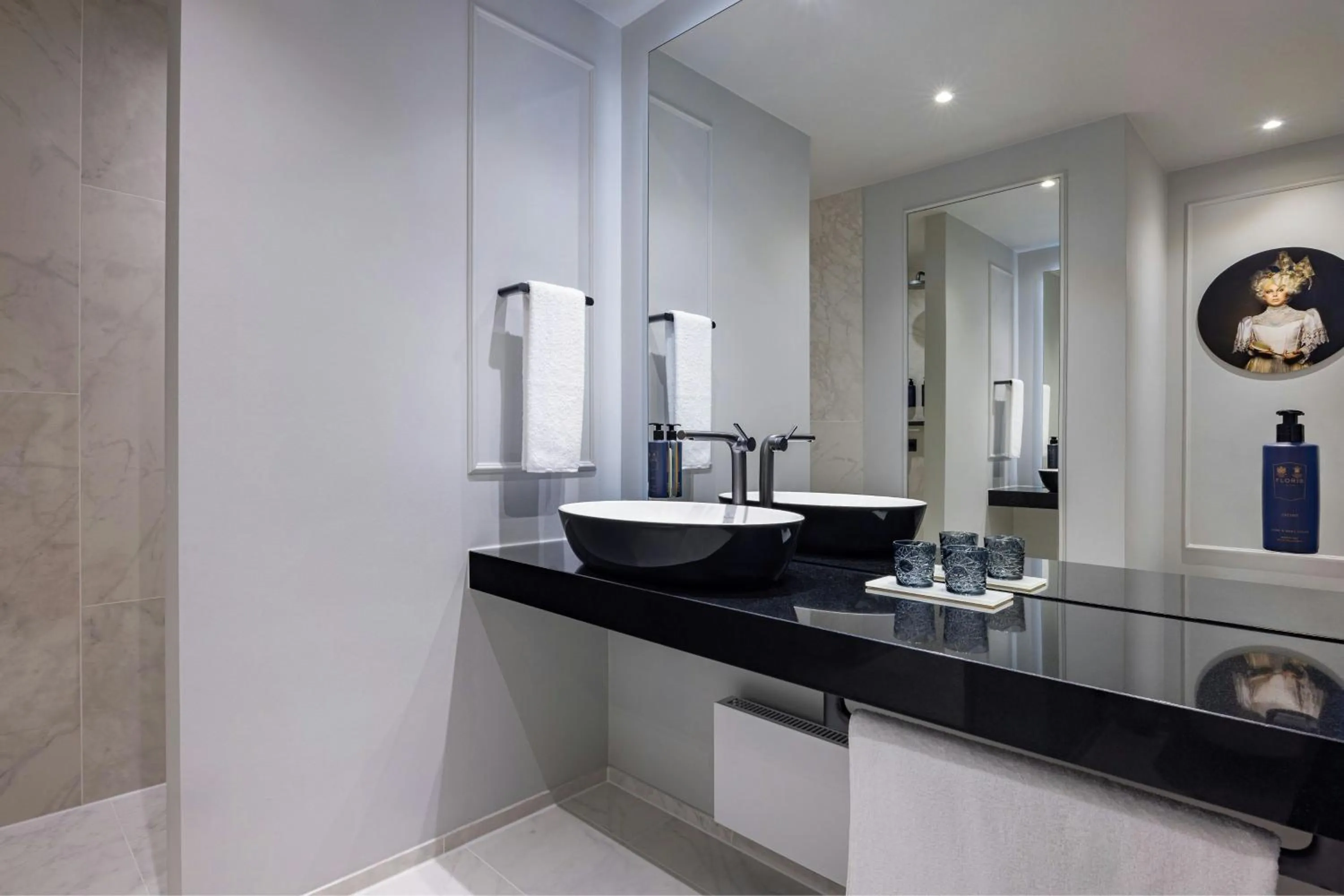 Bathroom in Hotel Luc, Autograph Collection