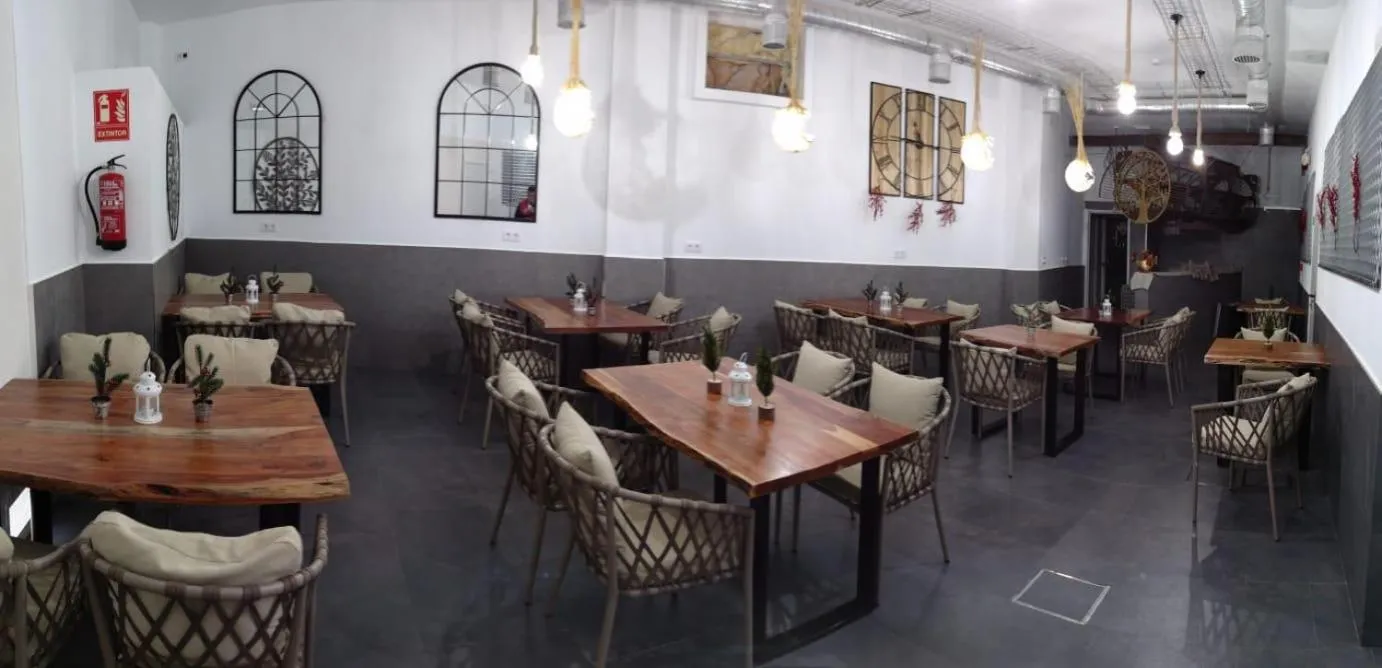 Restaurant/places to eat in Lua Hotel Boutique