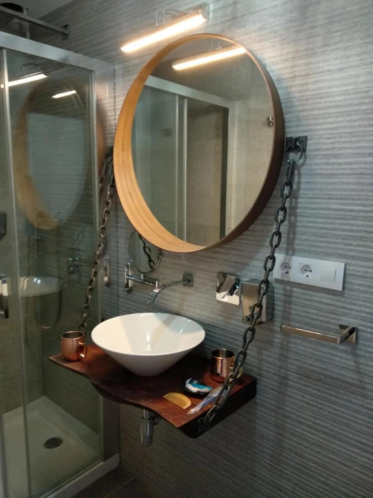 Shower in Lua Hotel Boutique