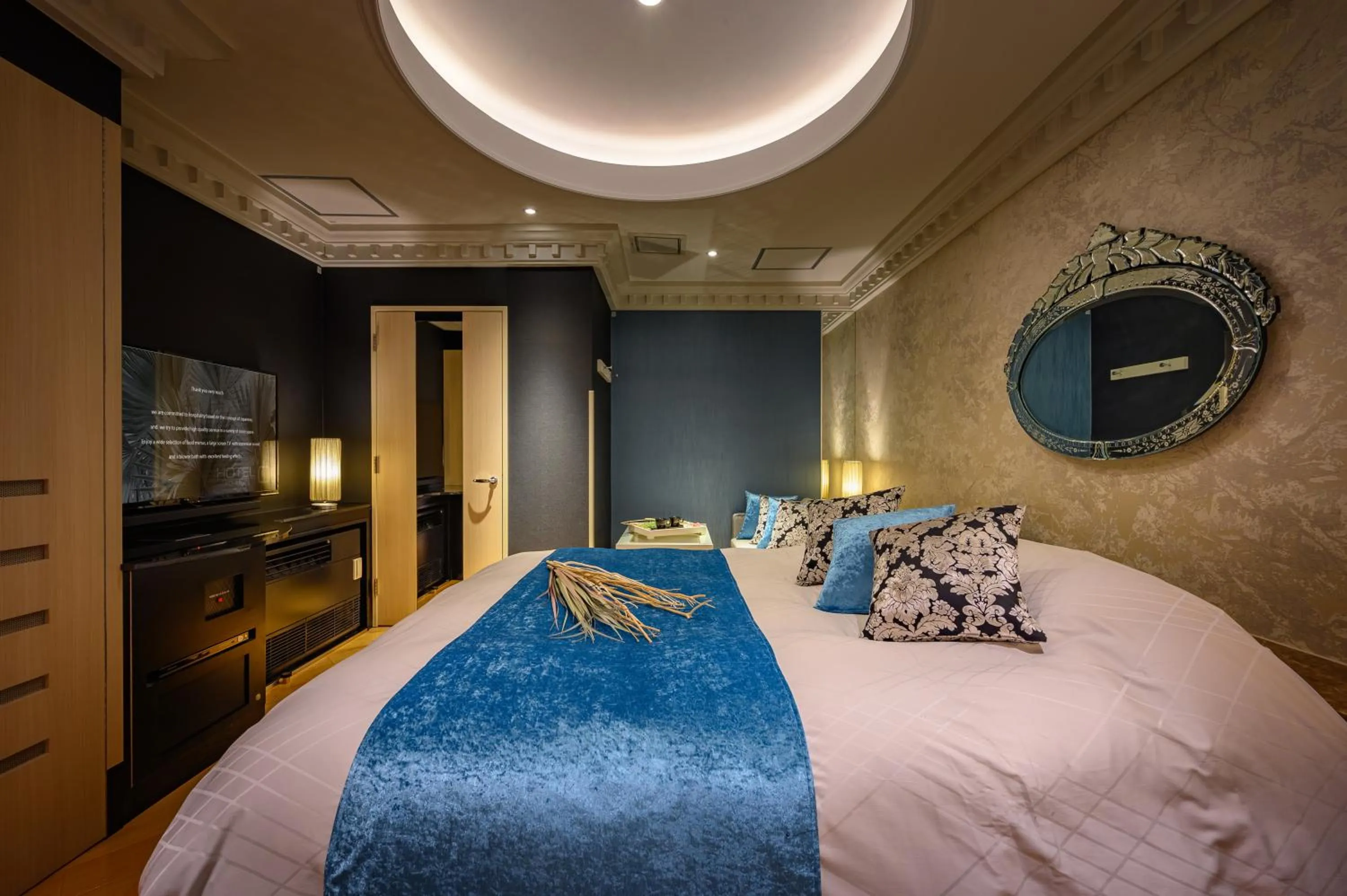 Bed in HOTEL C.KOHOKU