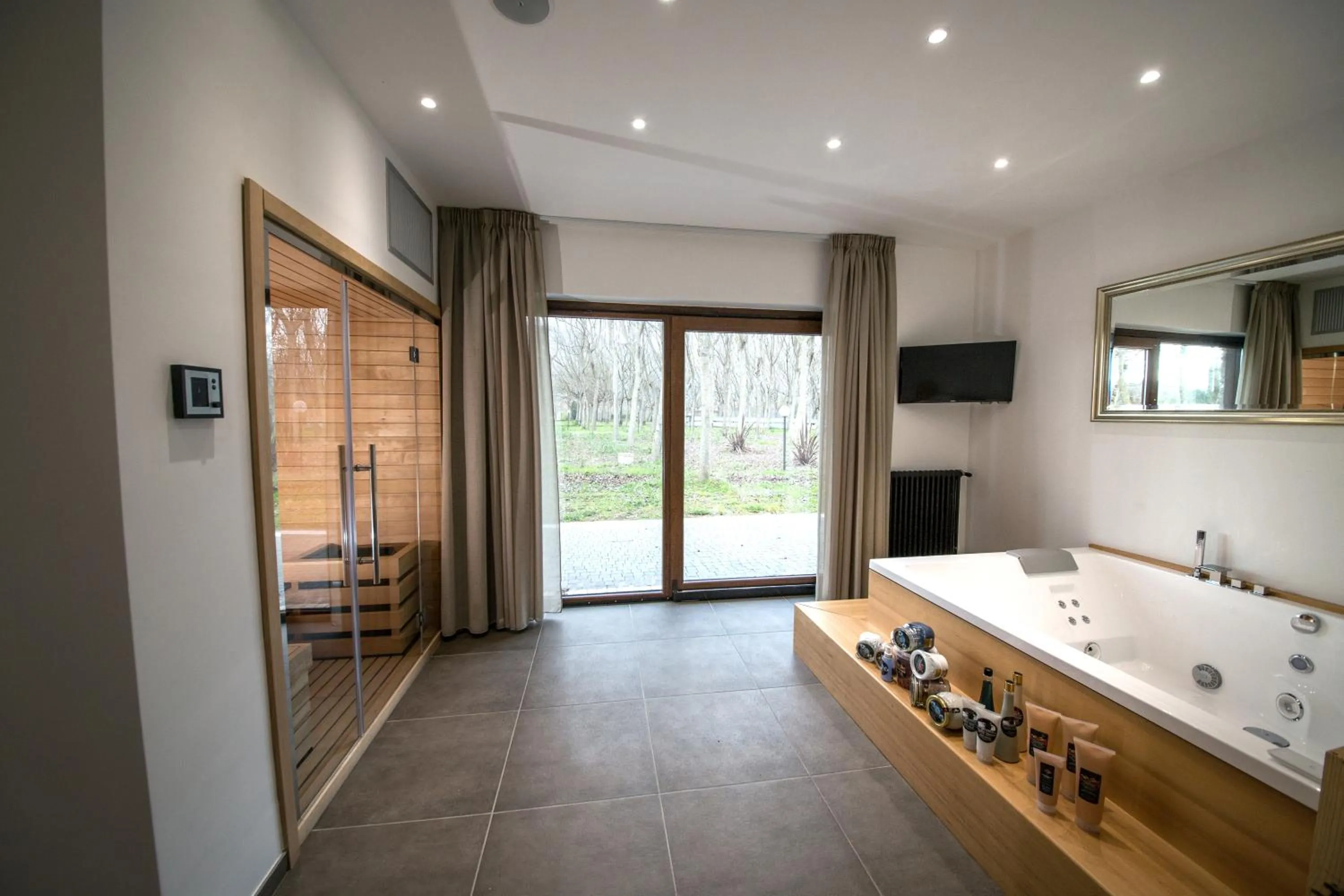 Massage in Aminta Resort