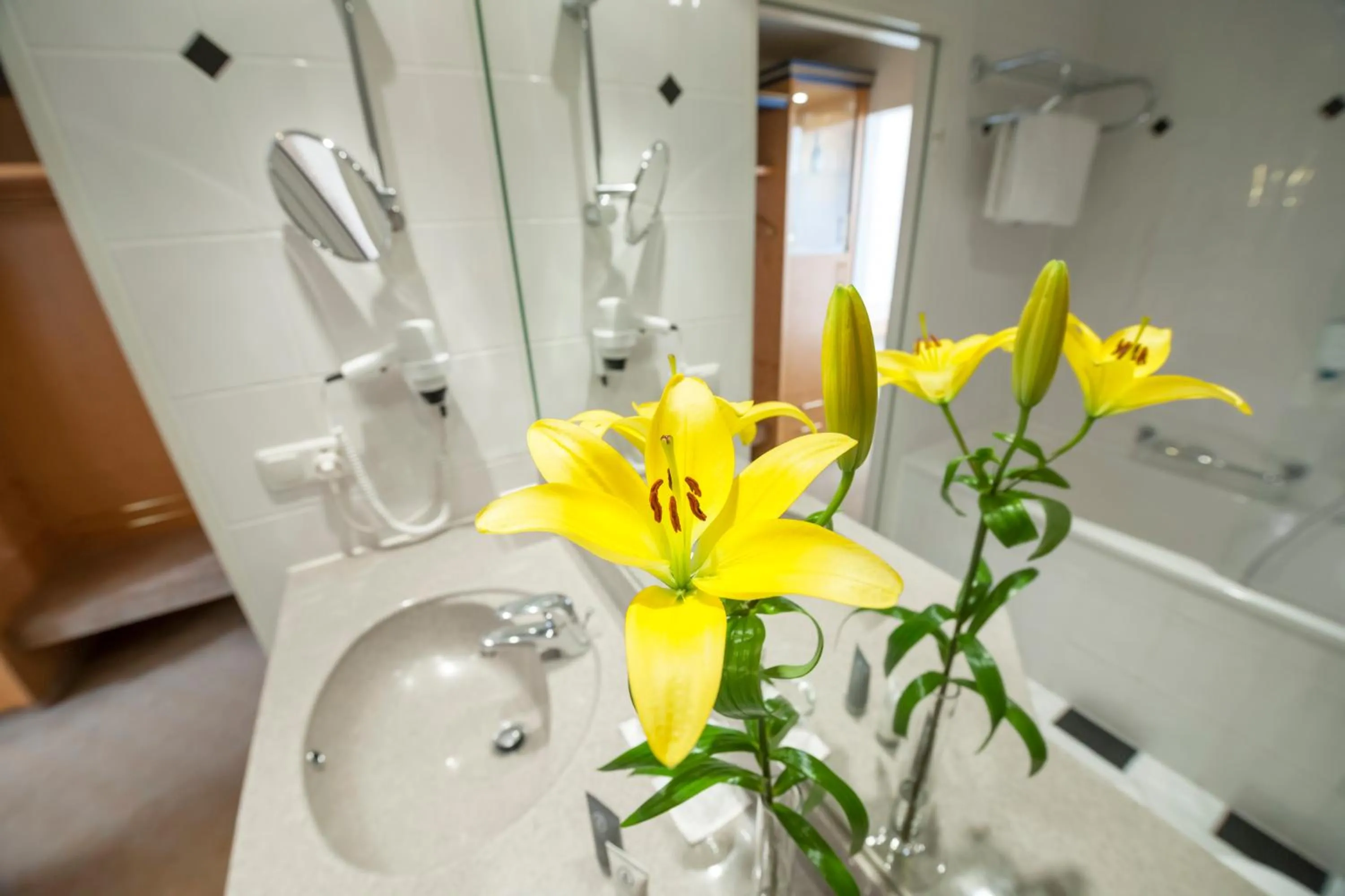 Bathroom in Dorint An der Kongresshalle Augsburg