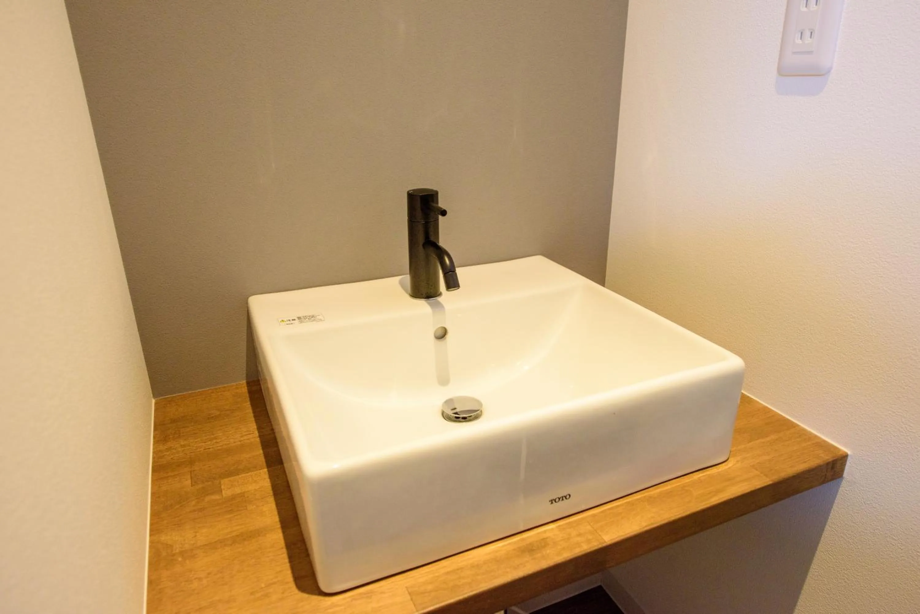 Photo of the whole room in Le.Blanche