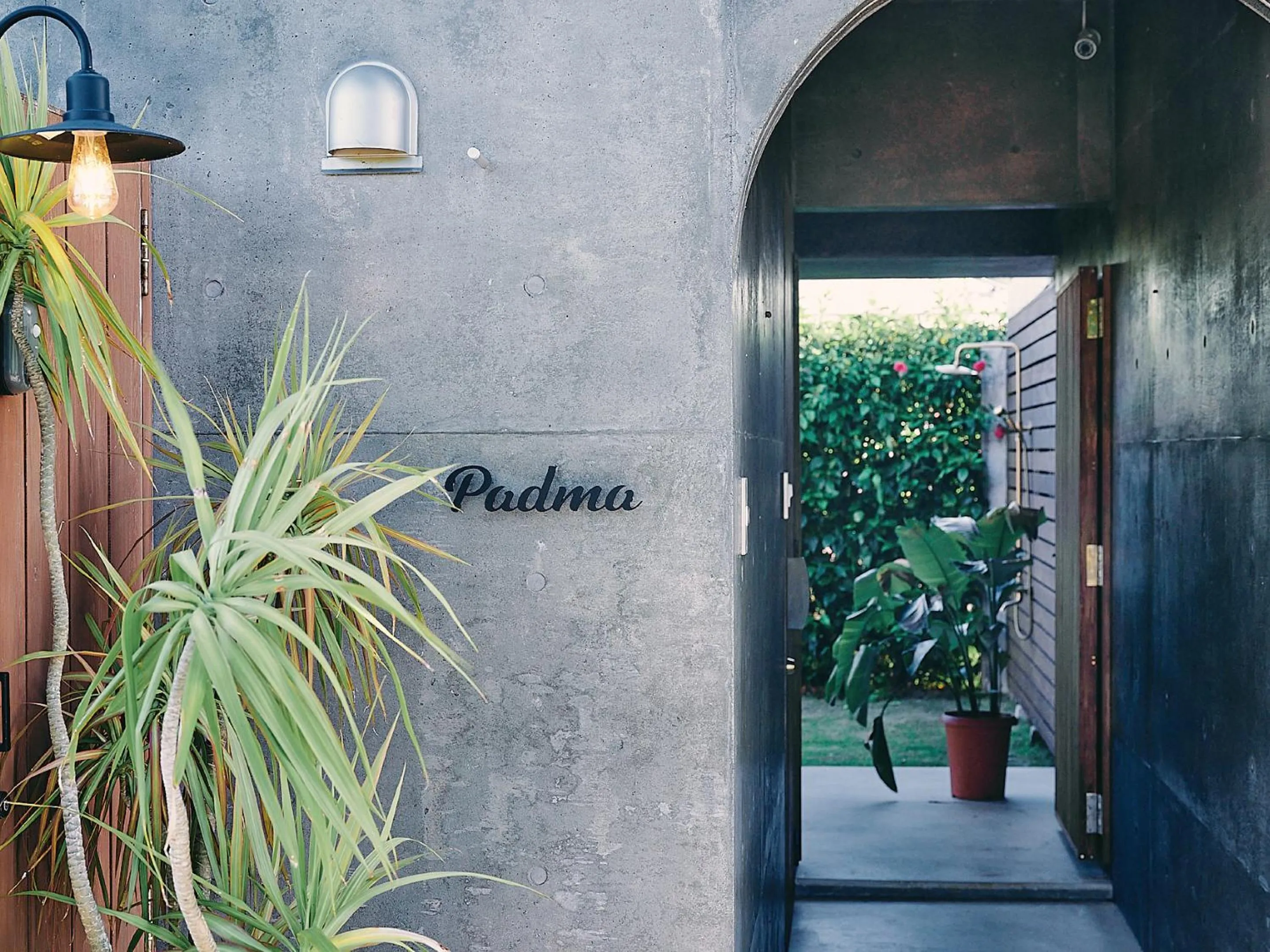 Photo of the whole room in IMAGINE OKINAWA -stay-