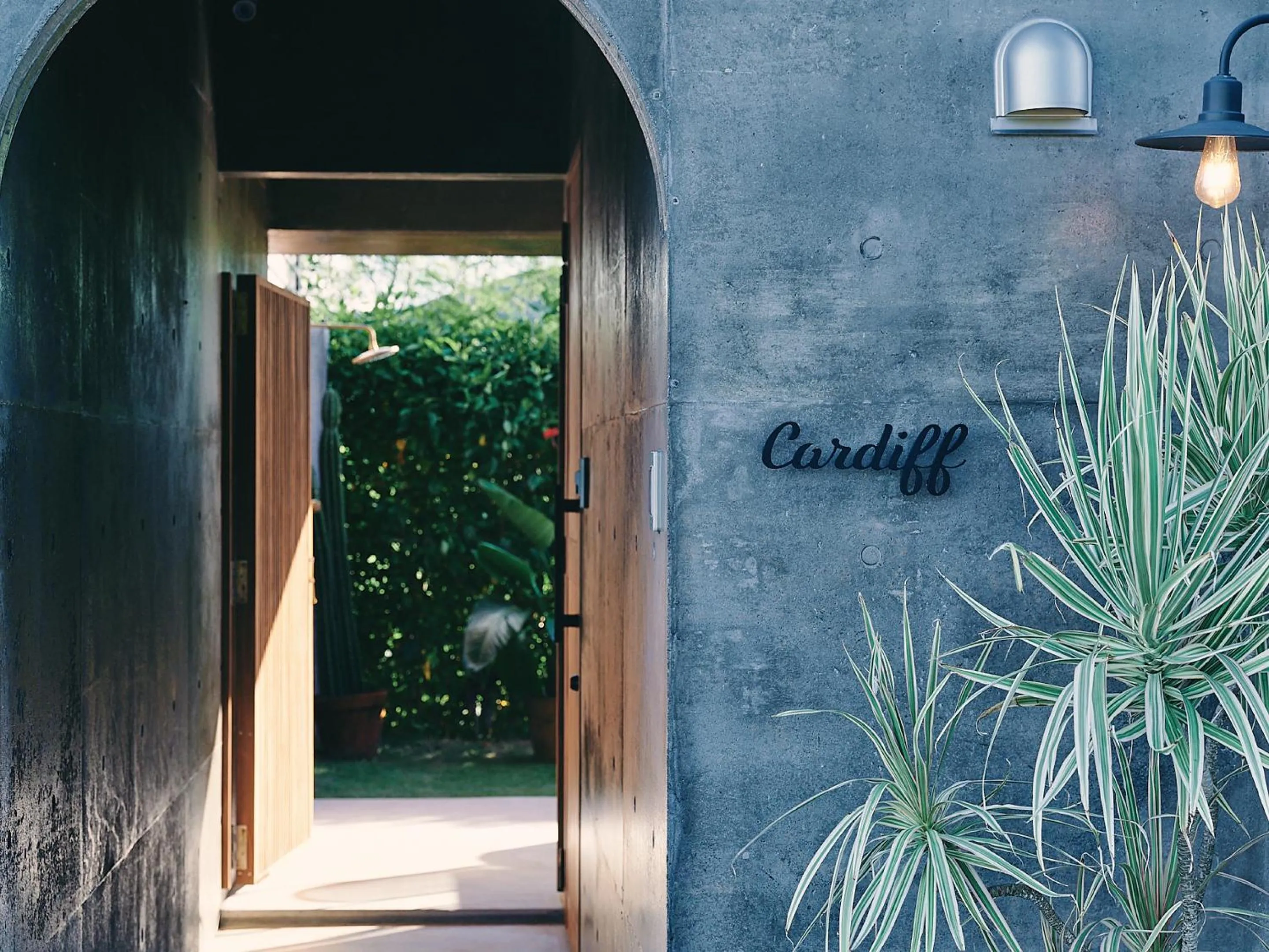 Photo of the whole room in IMAGINE OKINAWA -stay-