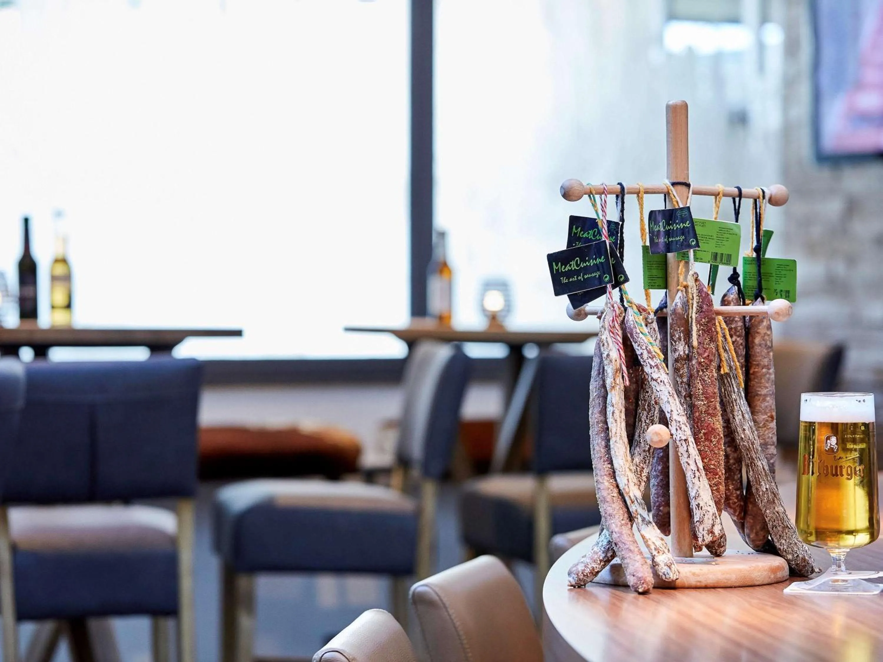 Restaurant/places to eat in Mercure Tagungs- & Landhotel Krefeld