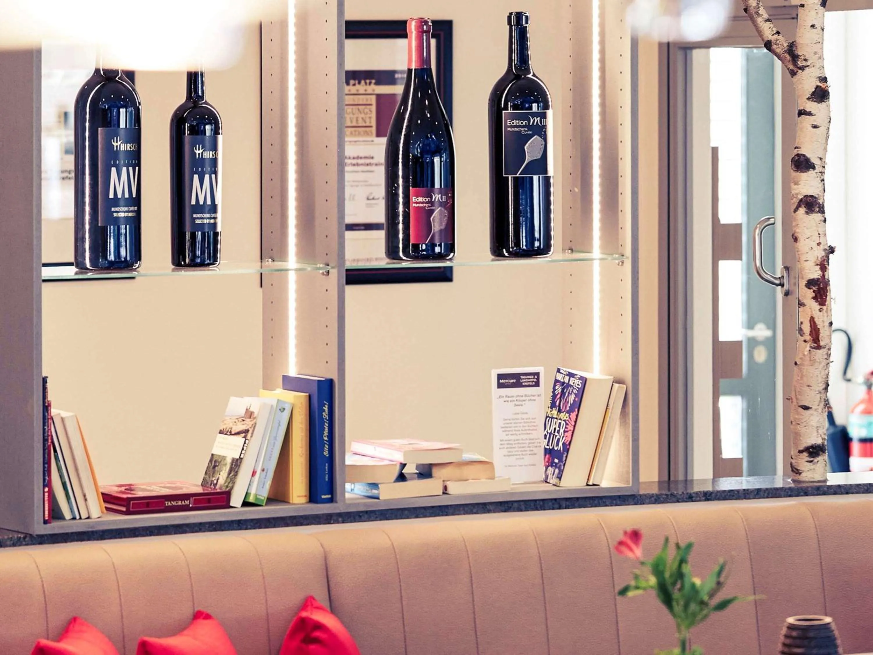 Restaurant/places to eat in Mercure Tagungs- & Landhotel Krefeld