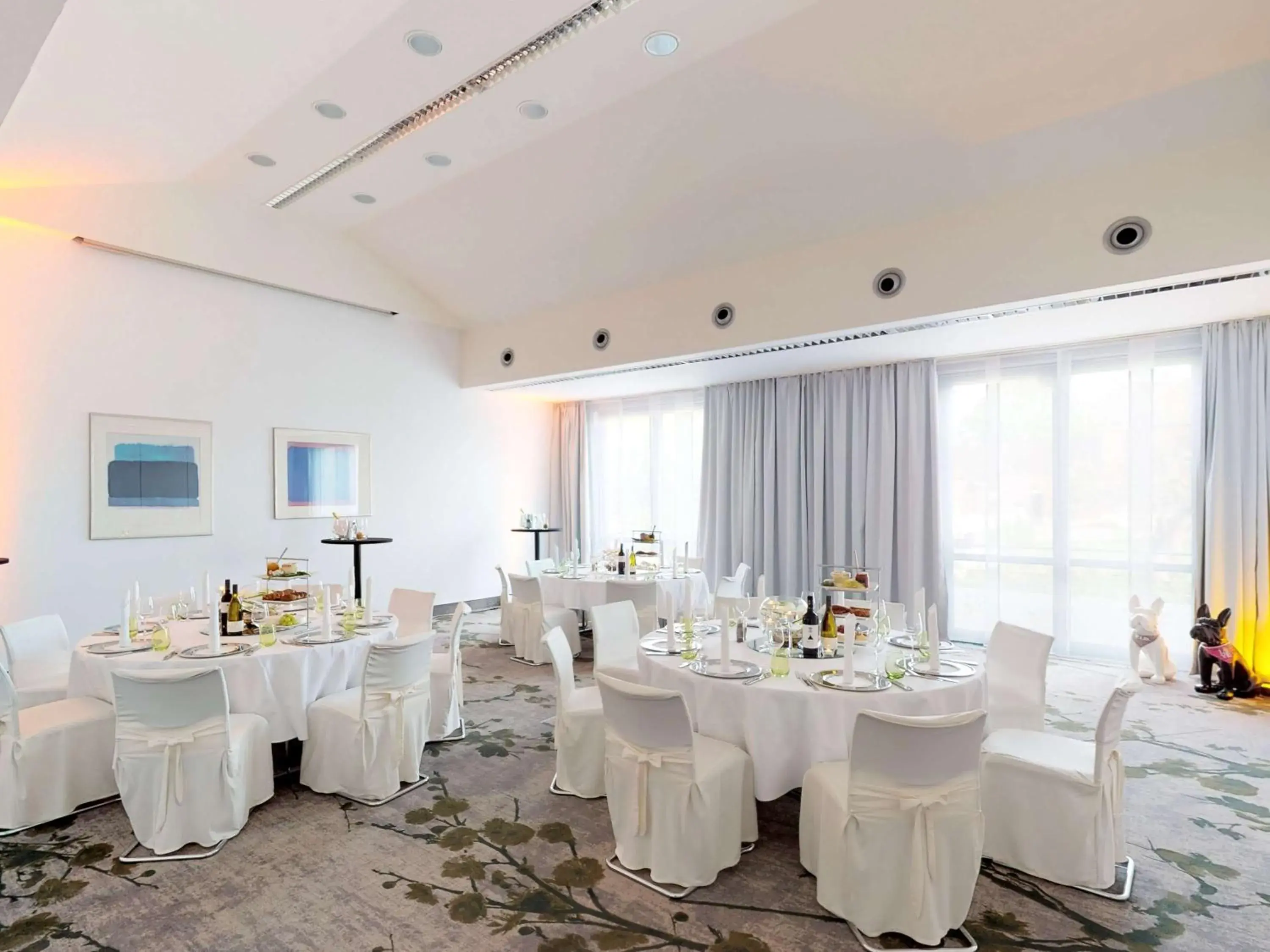 Property building in Mercure Tagungs- & Landhotel Krefeld Property building in Mercure Tagungs- & Landhotel Krefeld