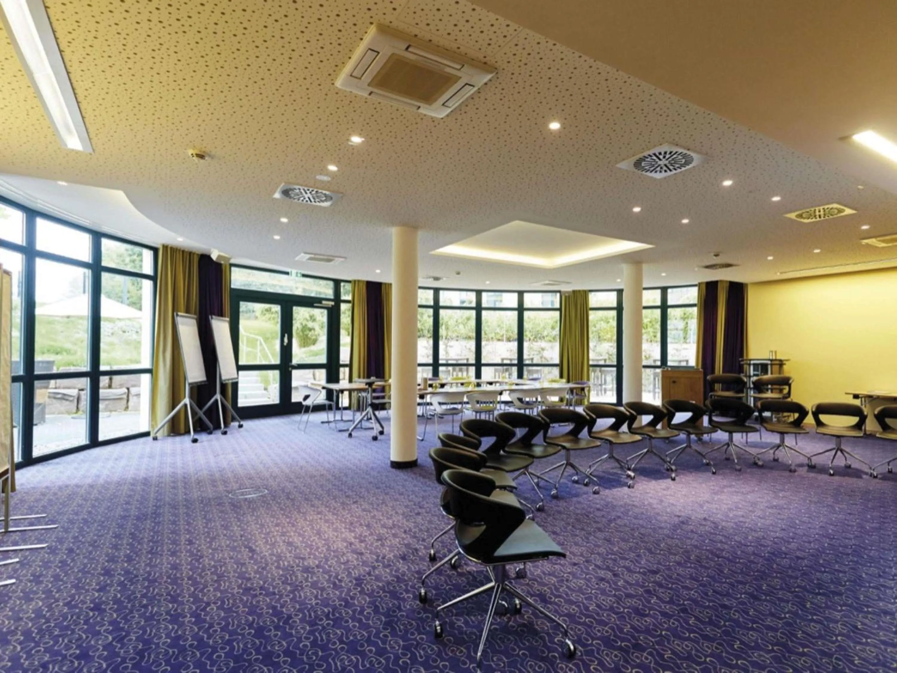 Meeting/conference room in Mercure Tagungs- & Landhotel Krefeld