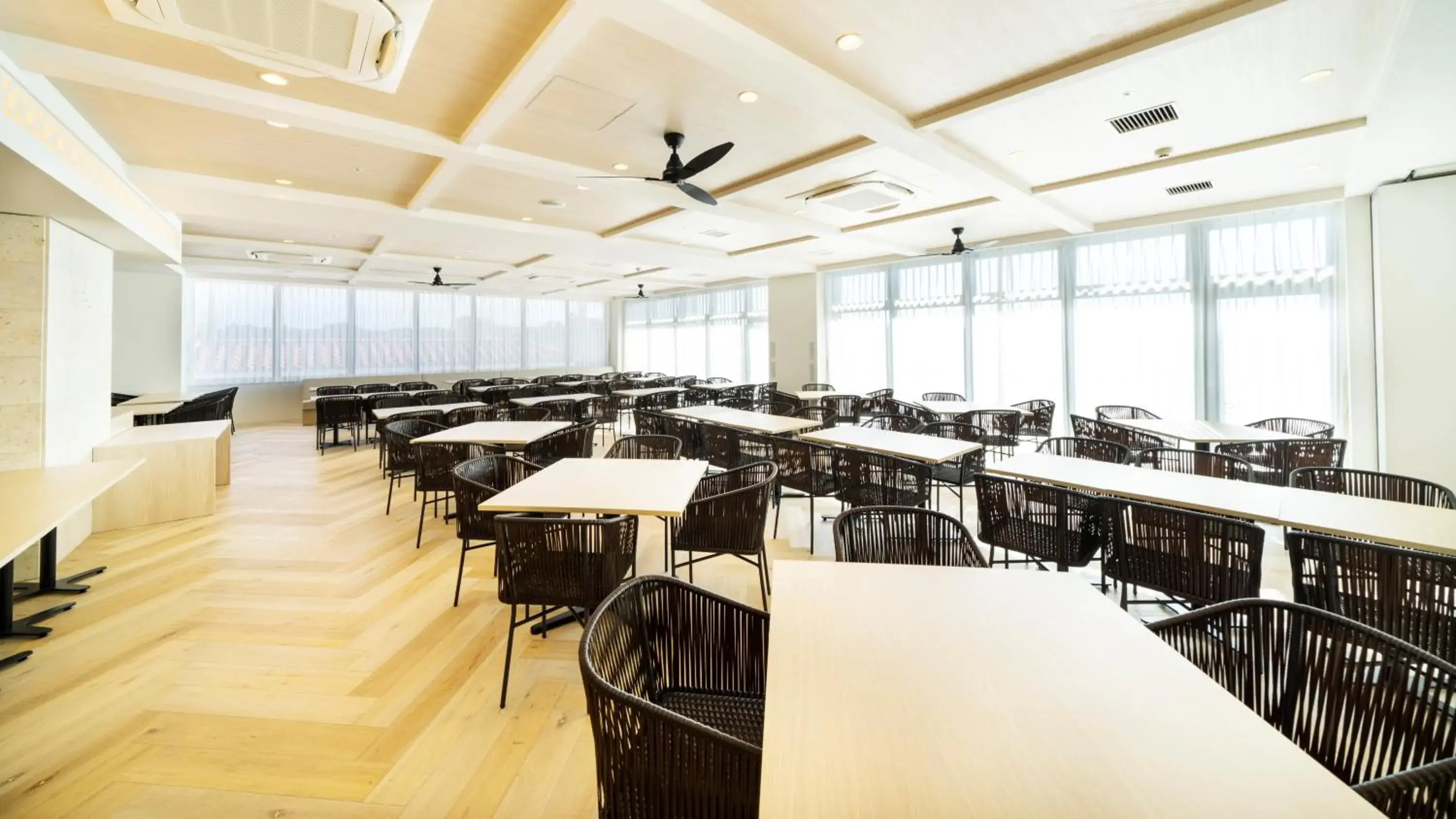 Restaurant/places to eat in Hotel Torifito Miyakojima Resort Restaurant/places to eat in Hotel Torifito Miyakojima Resort