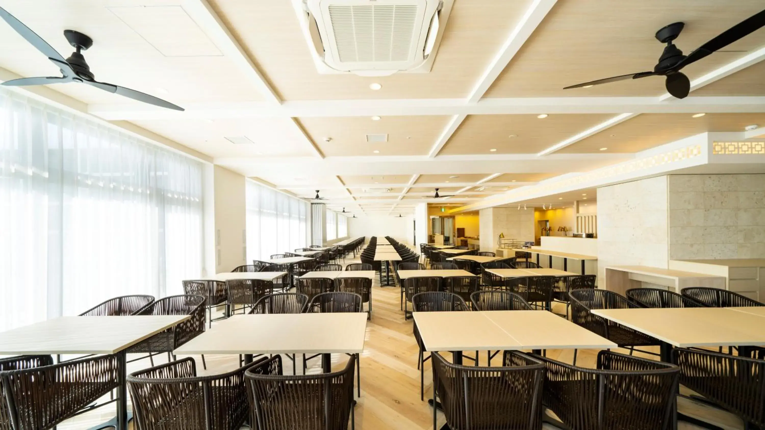 Restaurant/places to eat in Hotel Torifito Miyakojima Resort Restaurant/places to eat in Hotel Torifito Miyakojima Resort