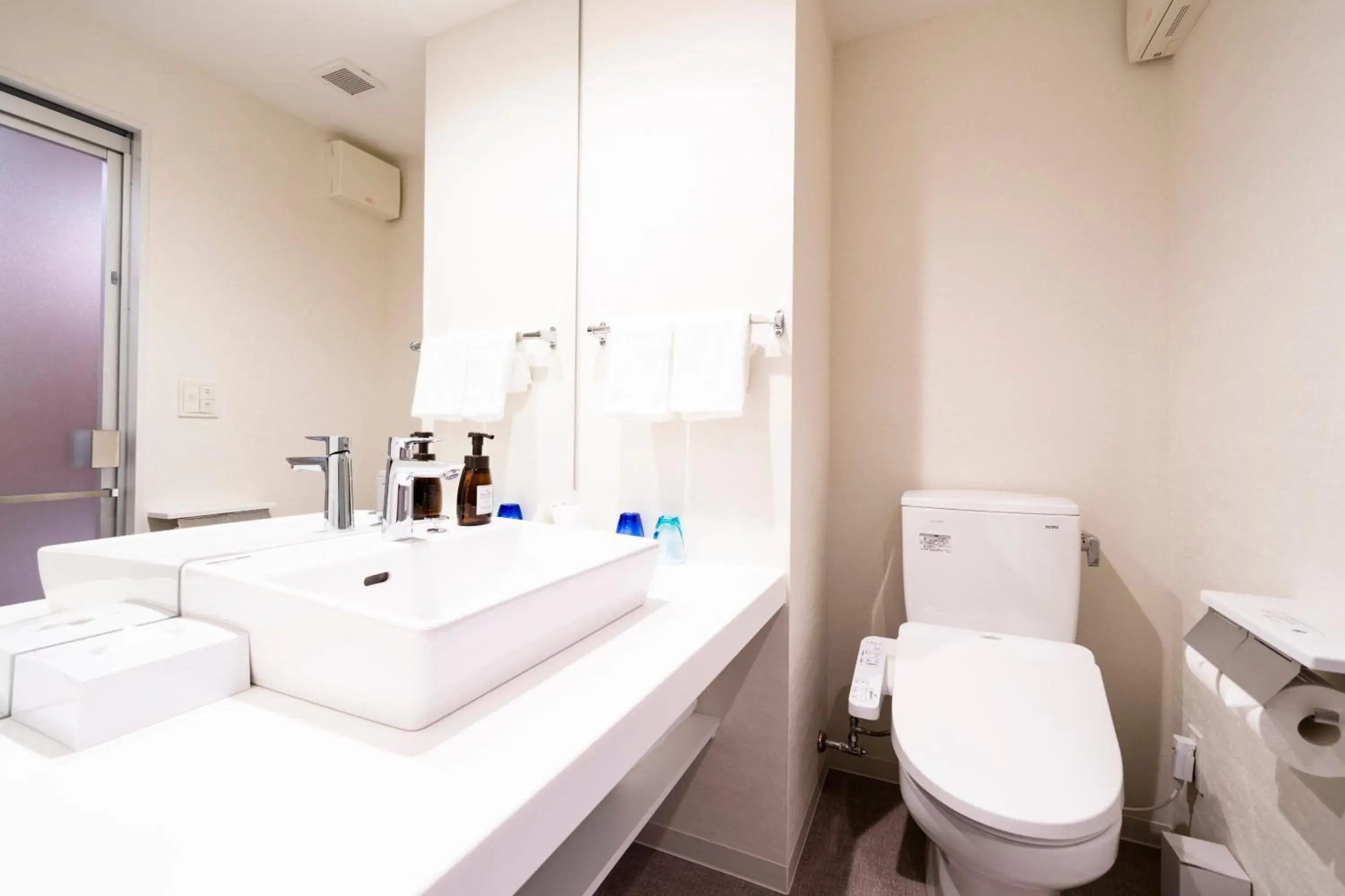 Standard Twin Room in Hotel Torifito Miyakojima Resort Standard Twin Room in Hotel Torifito Miyakojima Resort