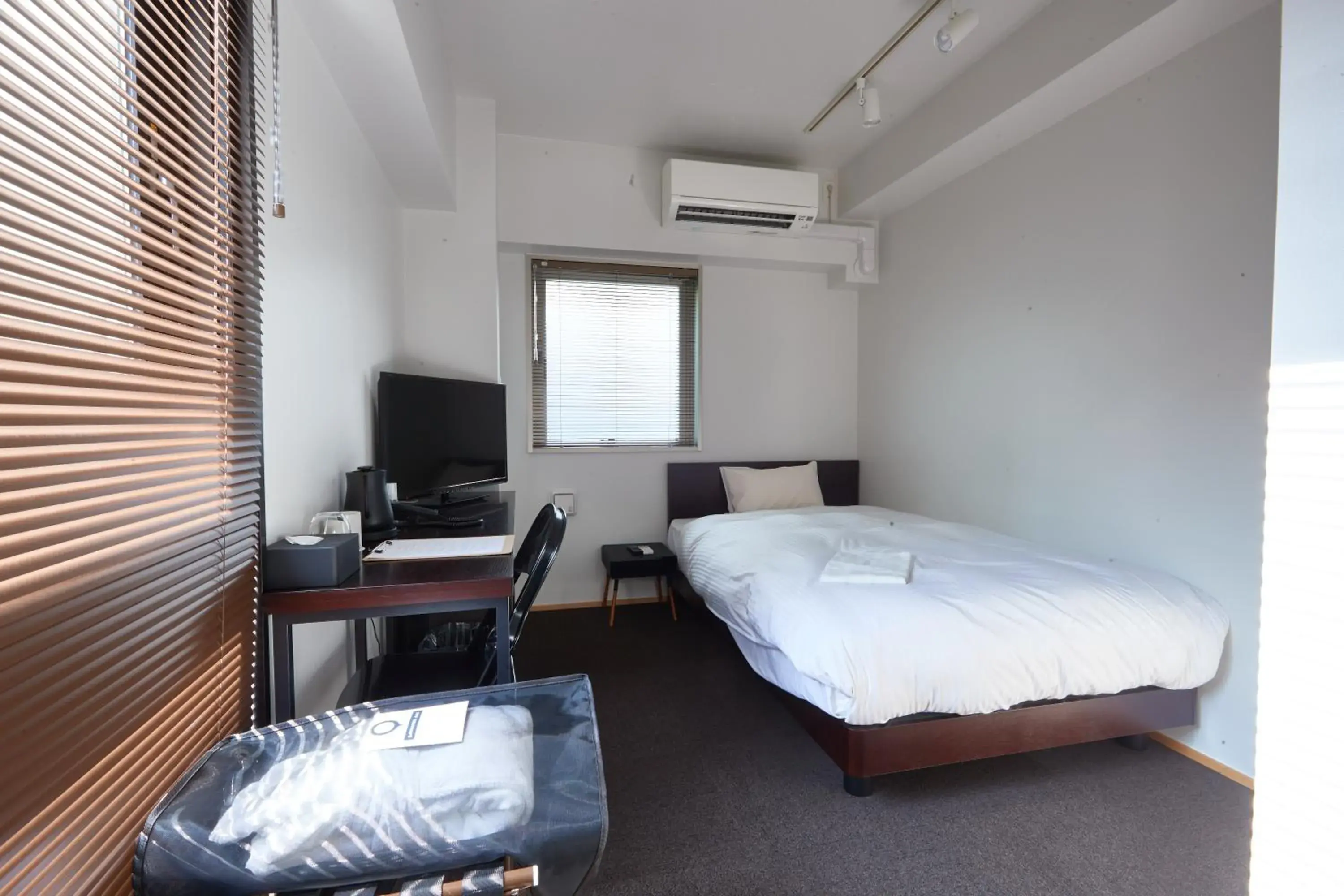 Single Room - single occupancy in 8HOTEL Chigasaki Single Room - single occupancy in 8HOTEL Chigasaki