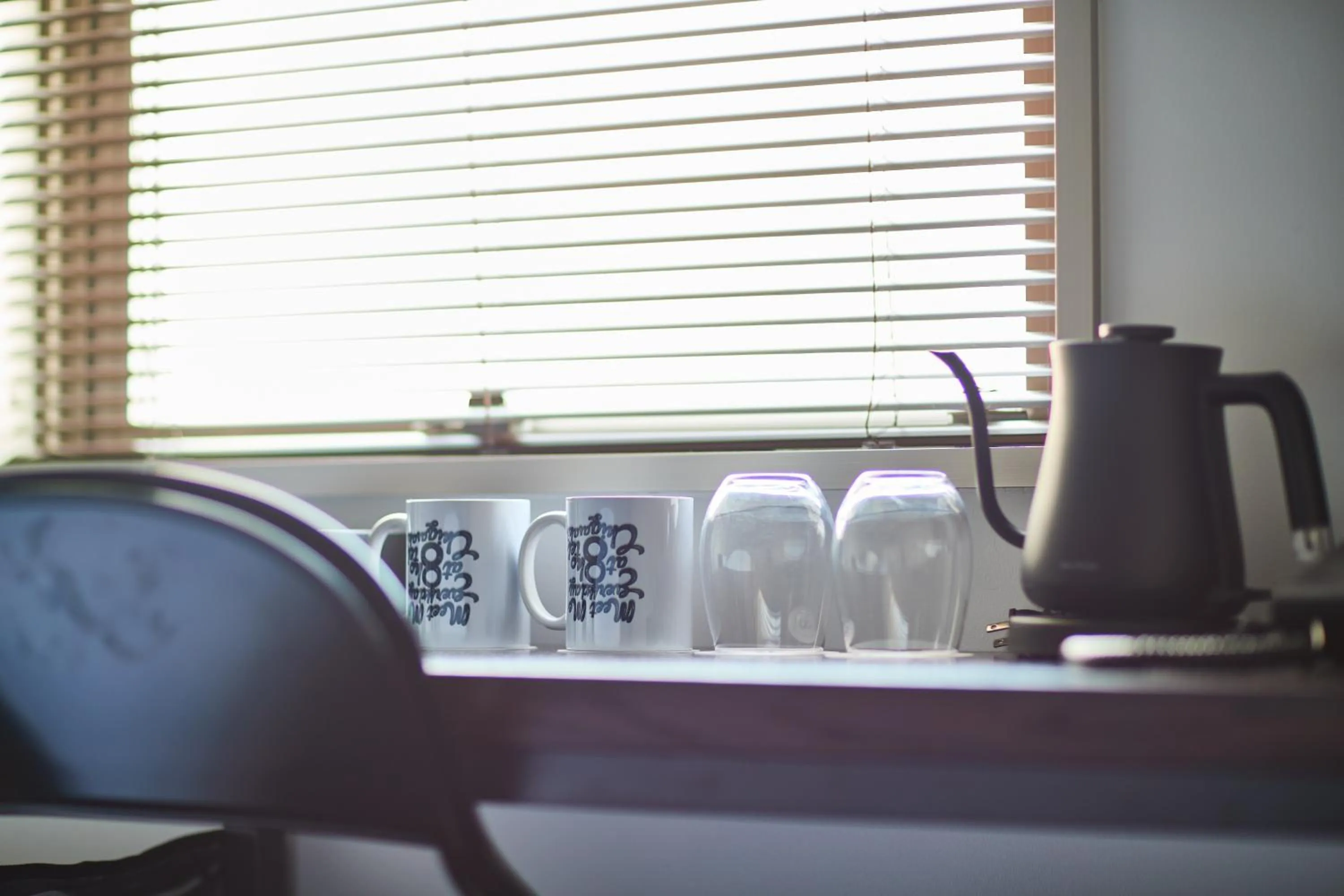 Coffee/tea facilities in 8HOTEL Chigasaki