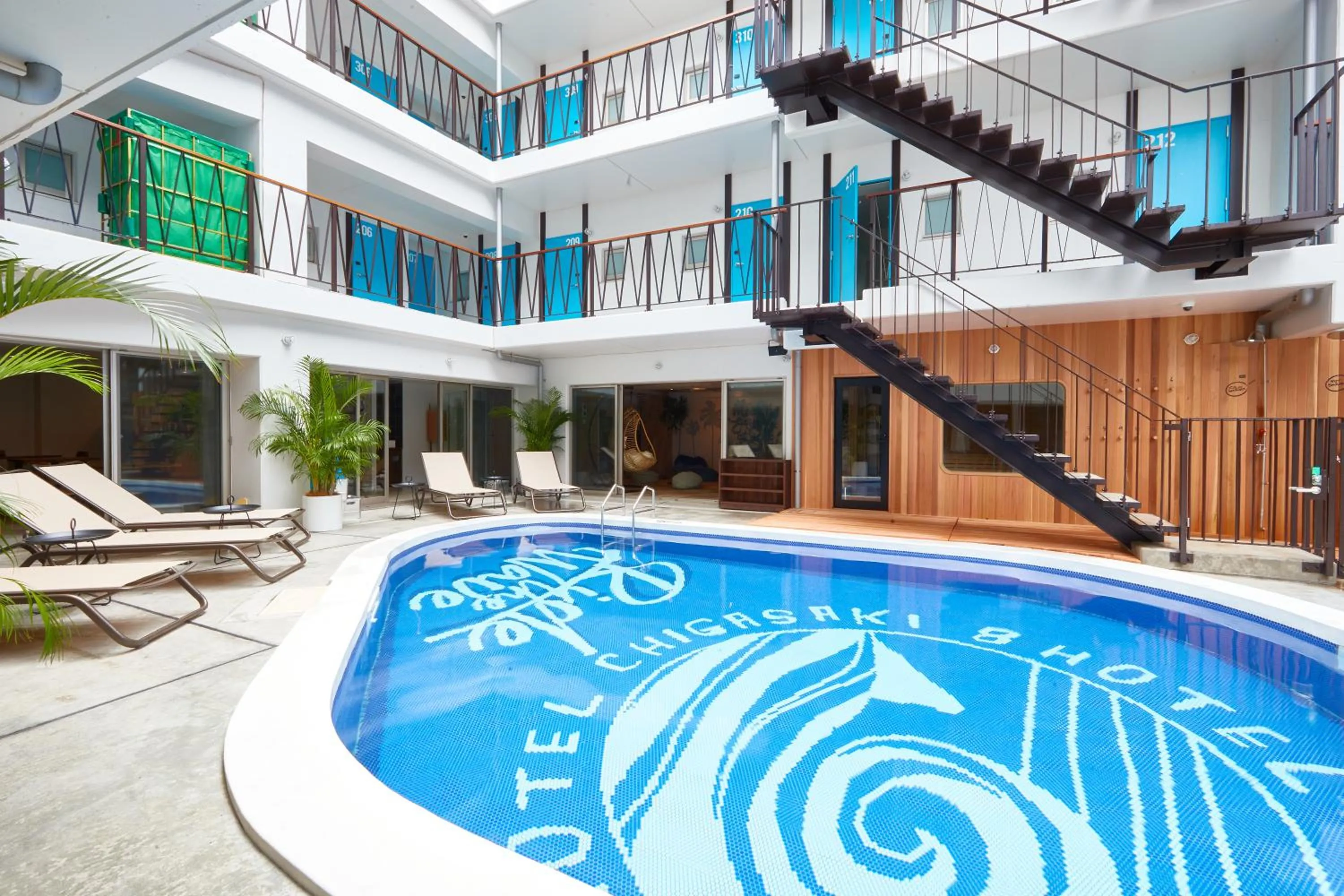 Day in 8HOTEL Chigasaki