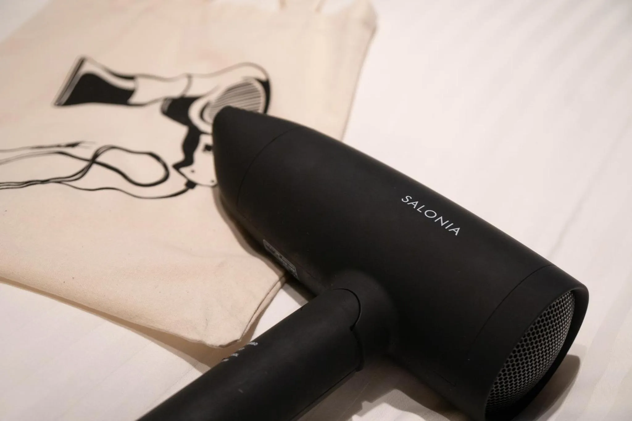 Photo of the whole room in 8HOTEL Chigasaki