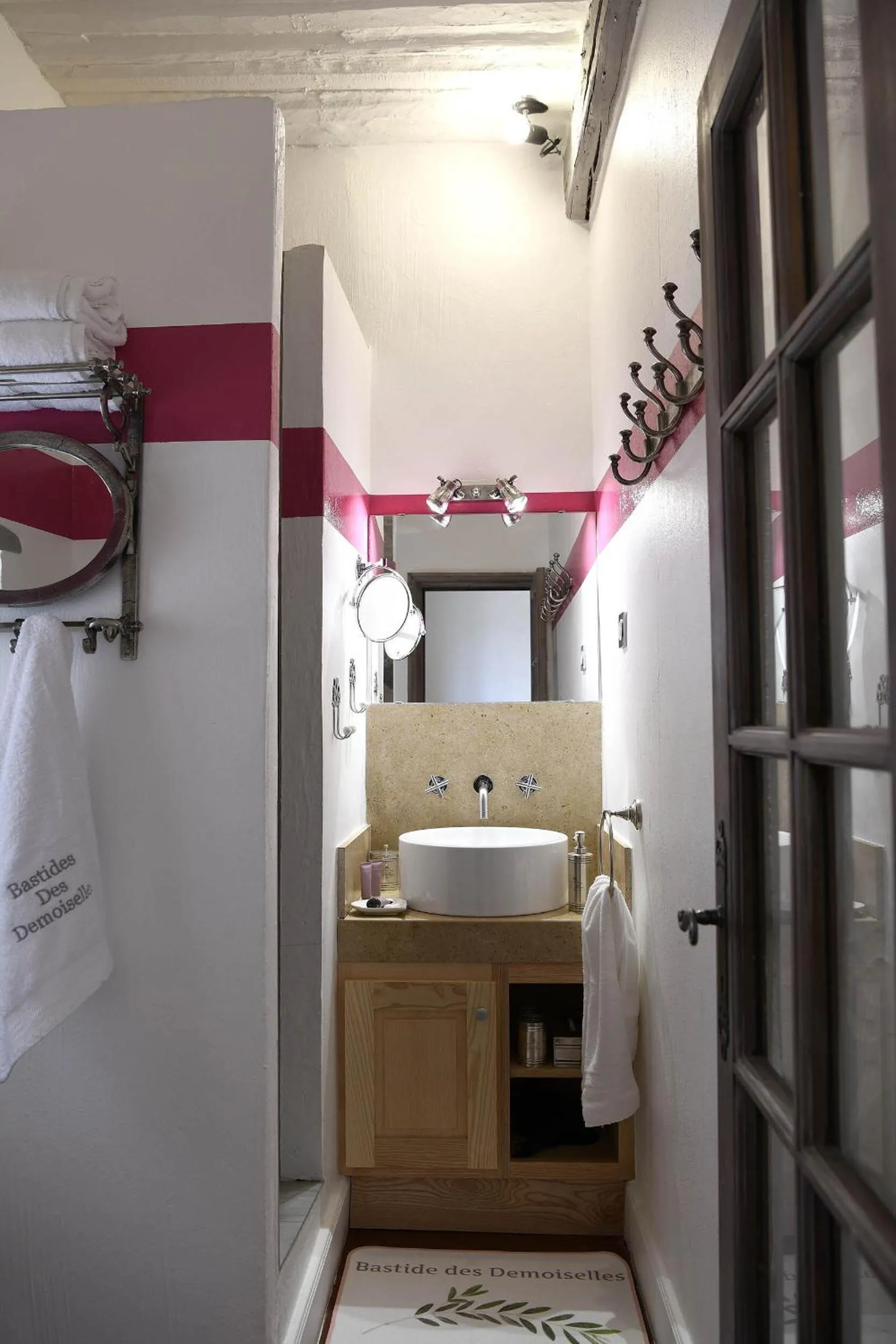 Bedroom in Bastide des Demoiselles